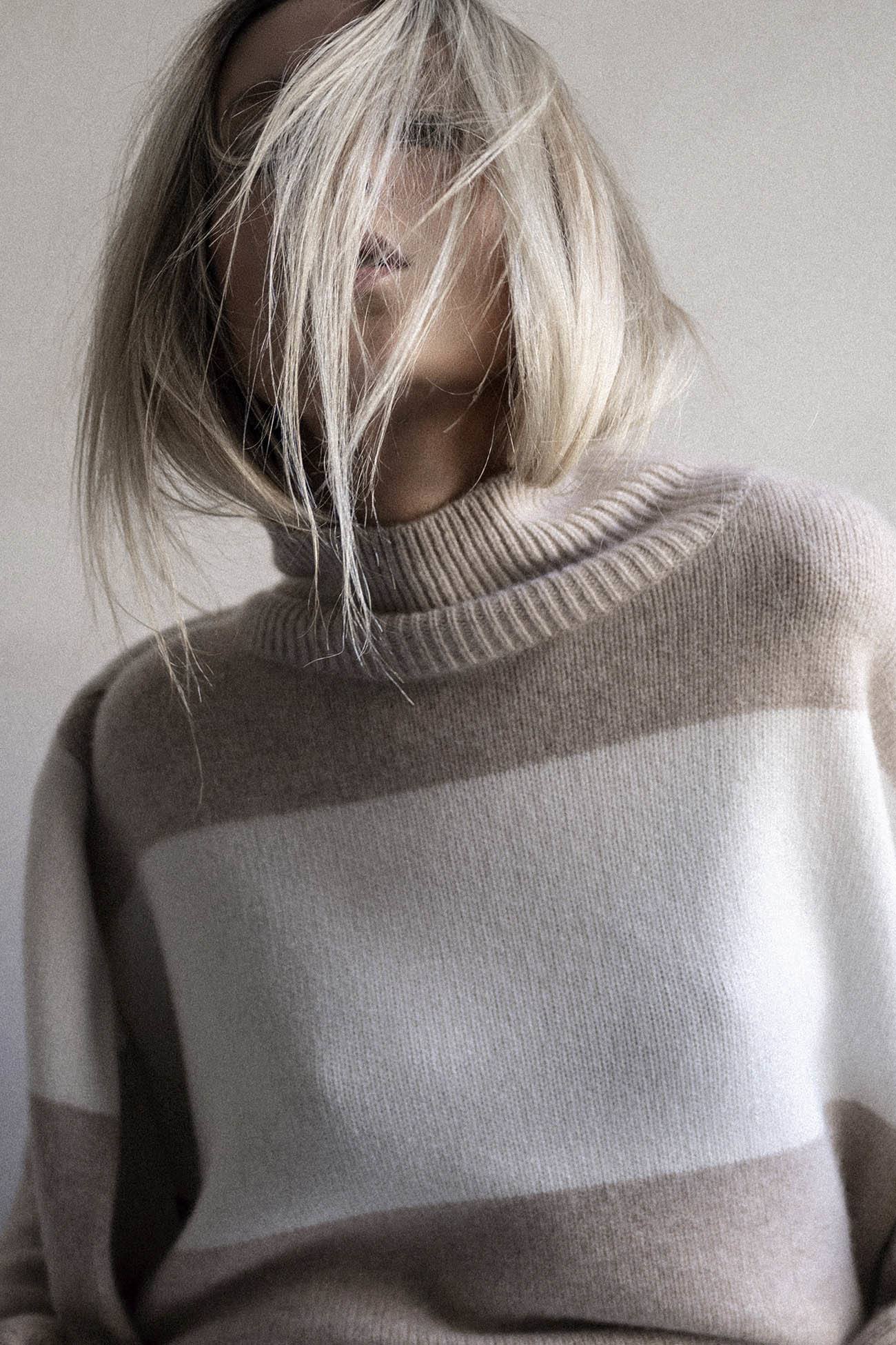 AGATHA STRIPED CASHMERE TURTLENECK SWEATER - Image 5
