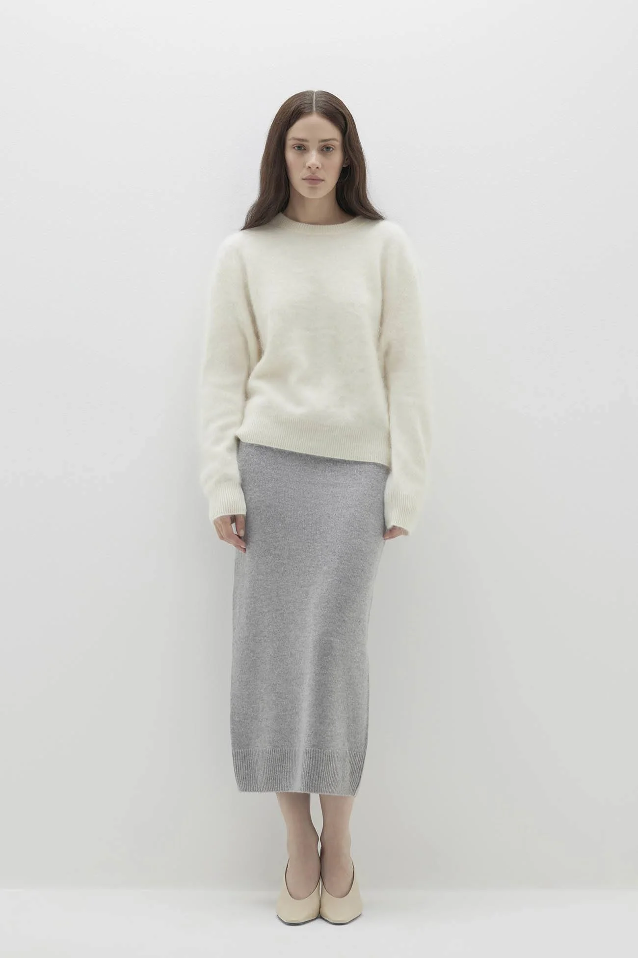 AGNES BRUSHED CASHMERE CREWNECK SWEATER - Image 5