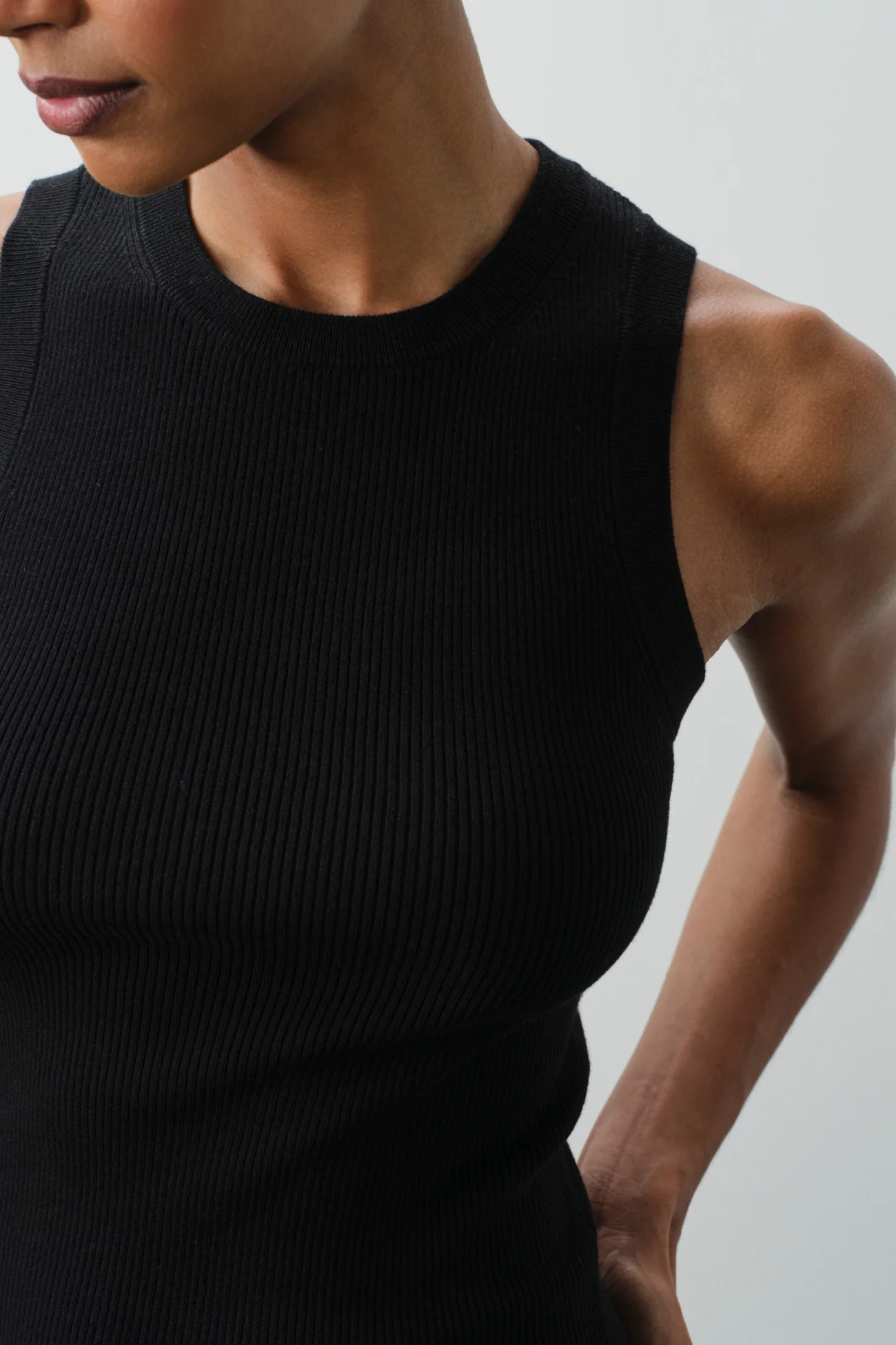 ALESSIA CREWNECK TANK - Image 5