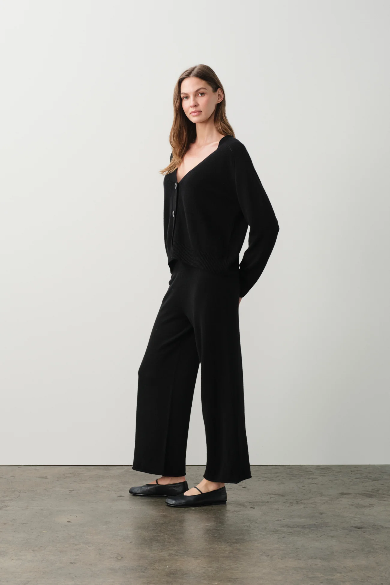 ALTHEA FEATHERWEIGHT CASHMERE CARDIGAN - Image 8