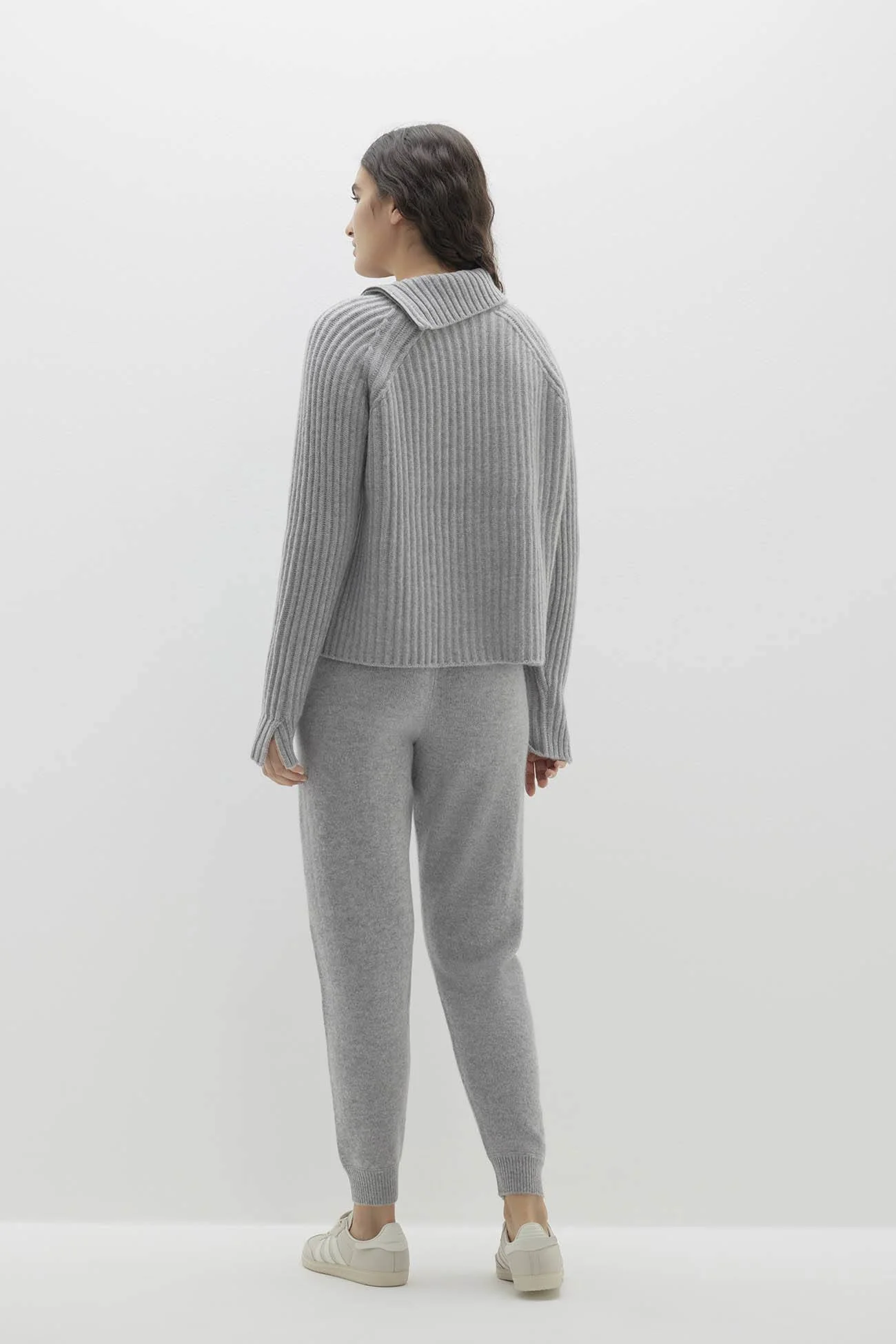 ARYANA CASHMERE TURTLENECK SWEATER - Image 16