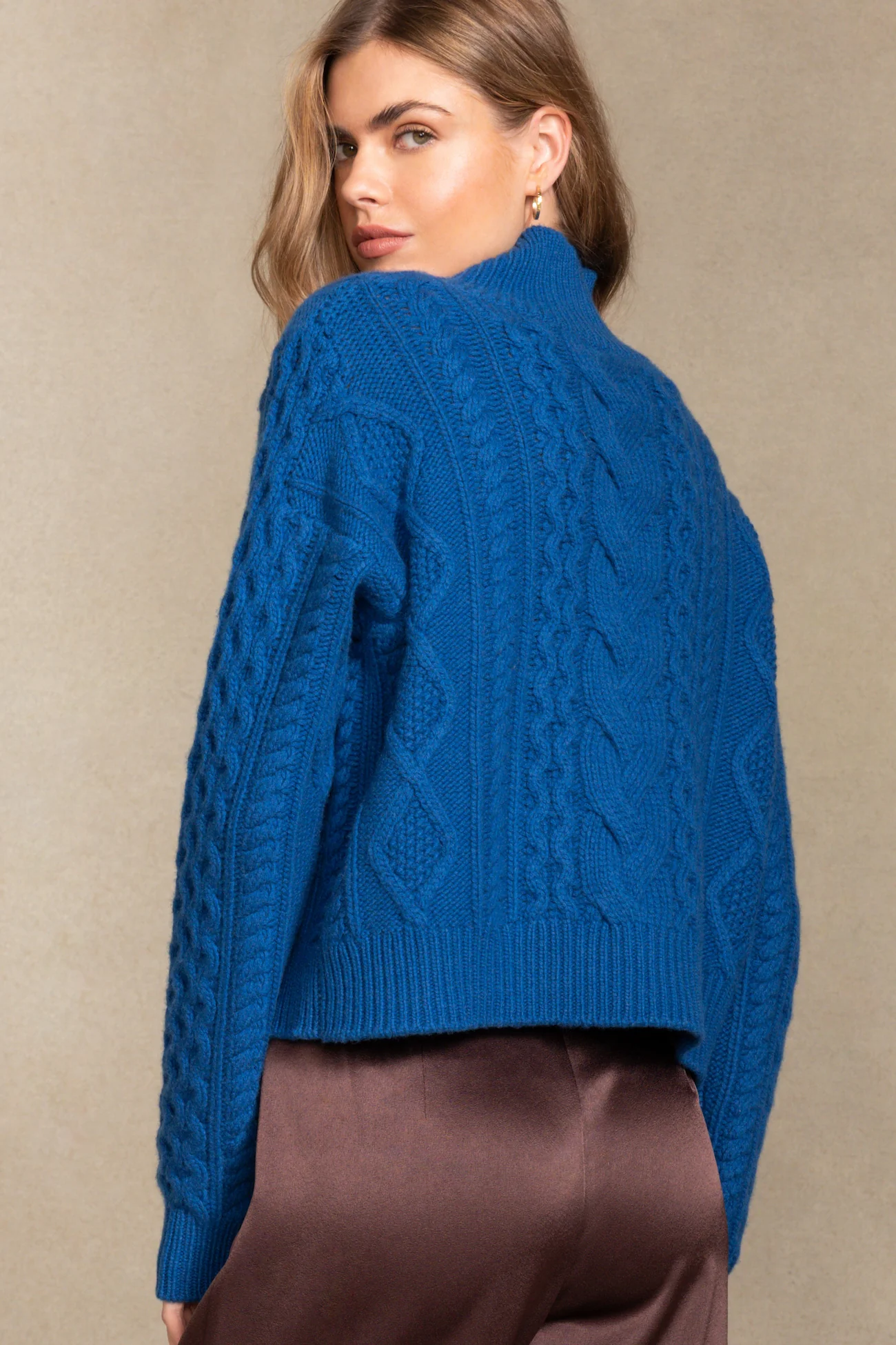 AVRIL CABLE TURTLENECK - Image 13