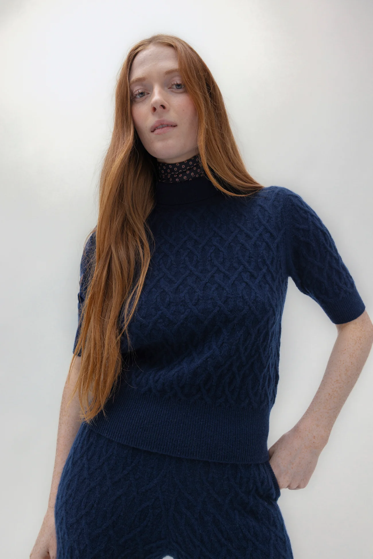 CABLE KNIT MOCK NECK - Image 10