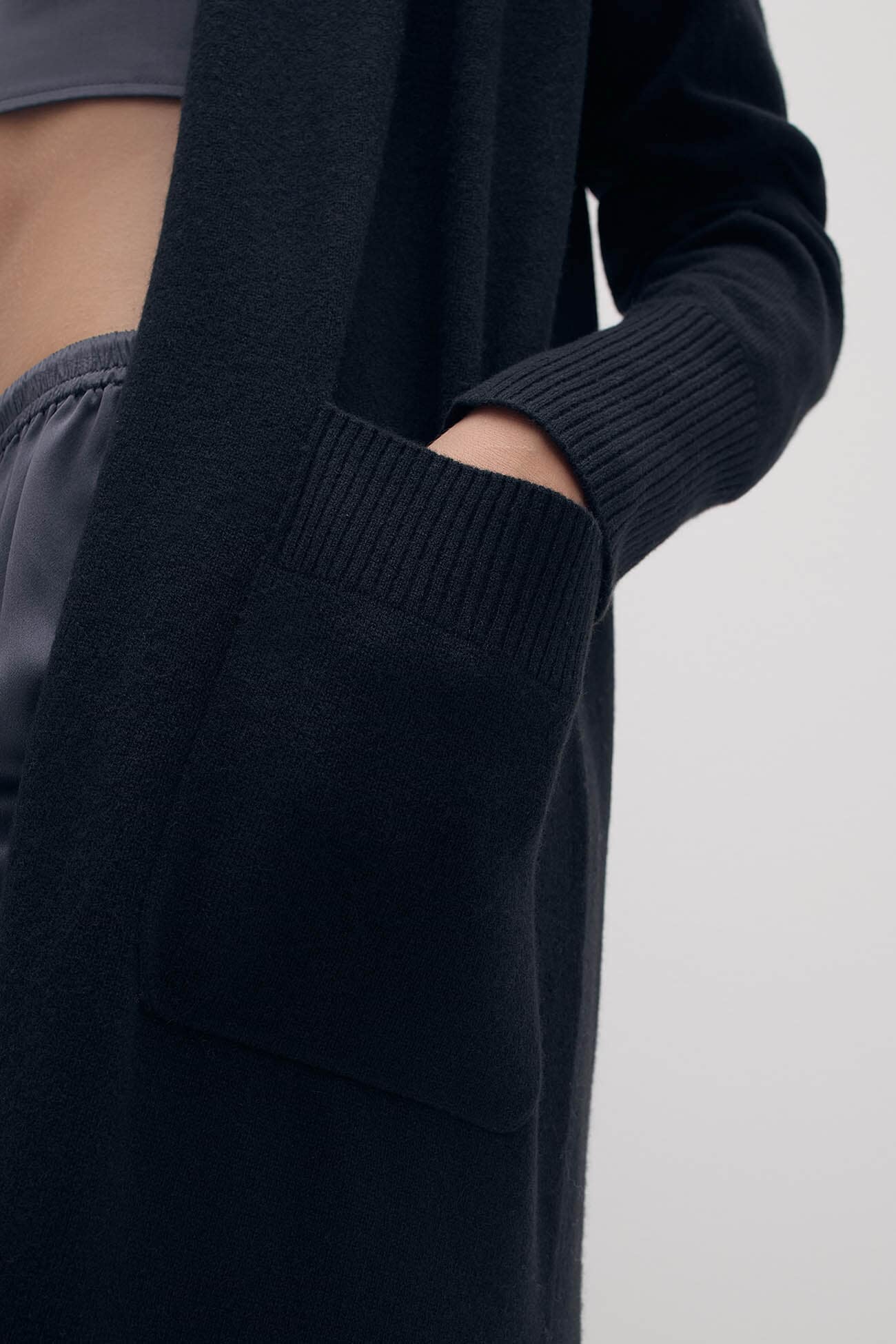 CARMELA LONGLINE CASHMERE CARDIGAN - Image 17