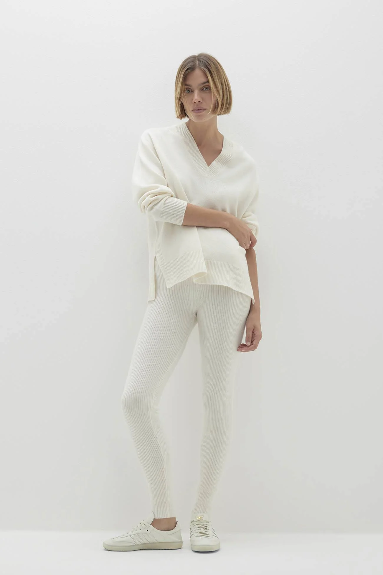 CELESTE V-NECK CASHMERE SWEATER - Image 6