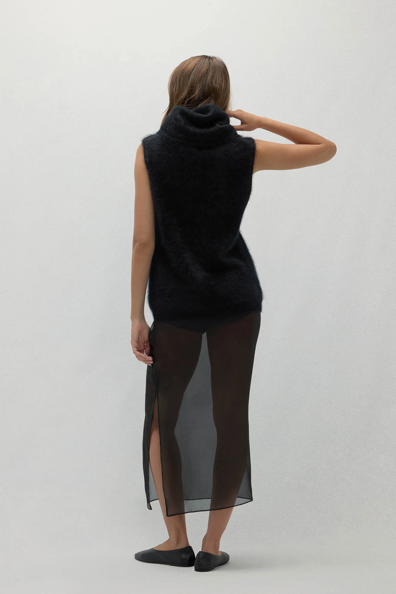 CHIARA SLEEVELESS TURTLENECK SWEATER - Image 11