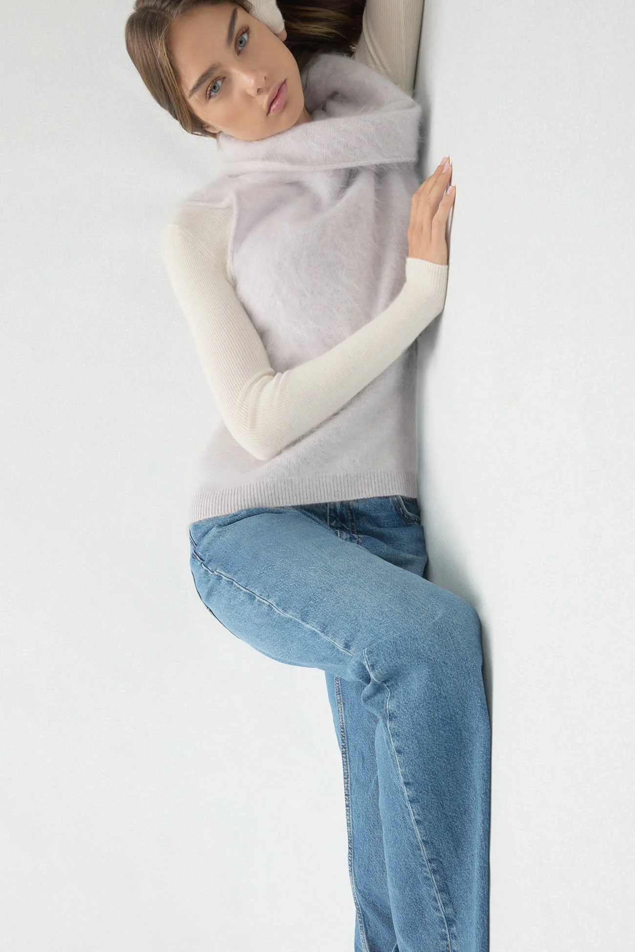 CHIARA SLEEVELESS TURTLENECK SWEATER - Image 17