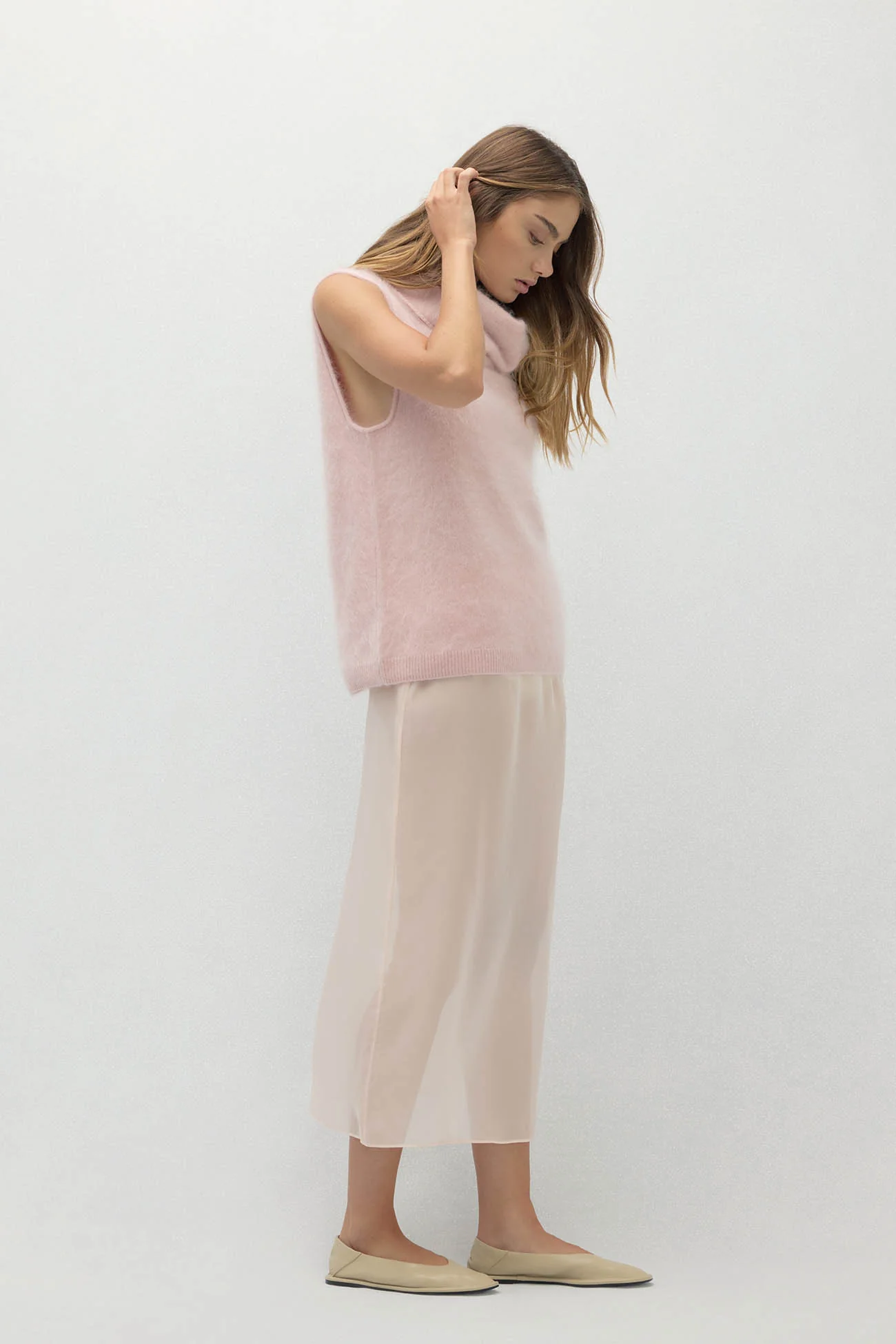 CHIARA SLEEVELESS TURTLENECK SWEATER - Image 21