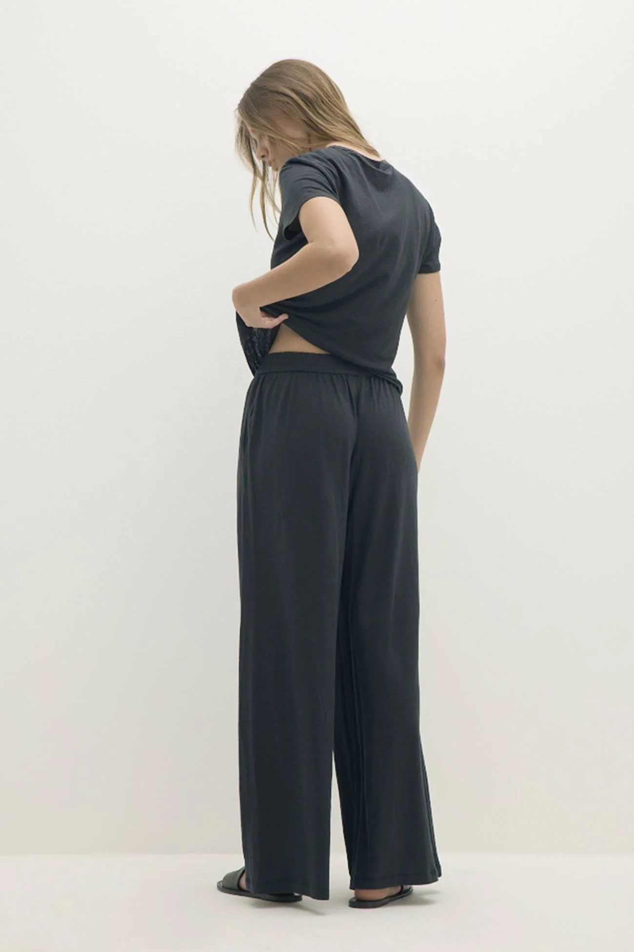 CHLOE LINEN CREWNECK TEE - Image 4