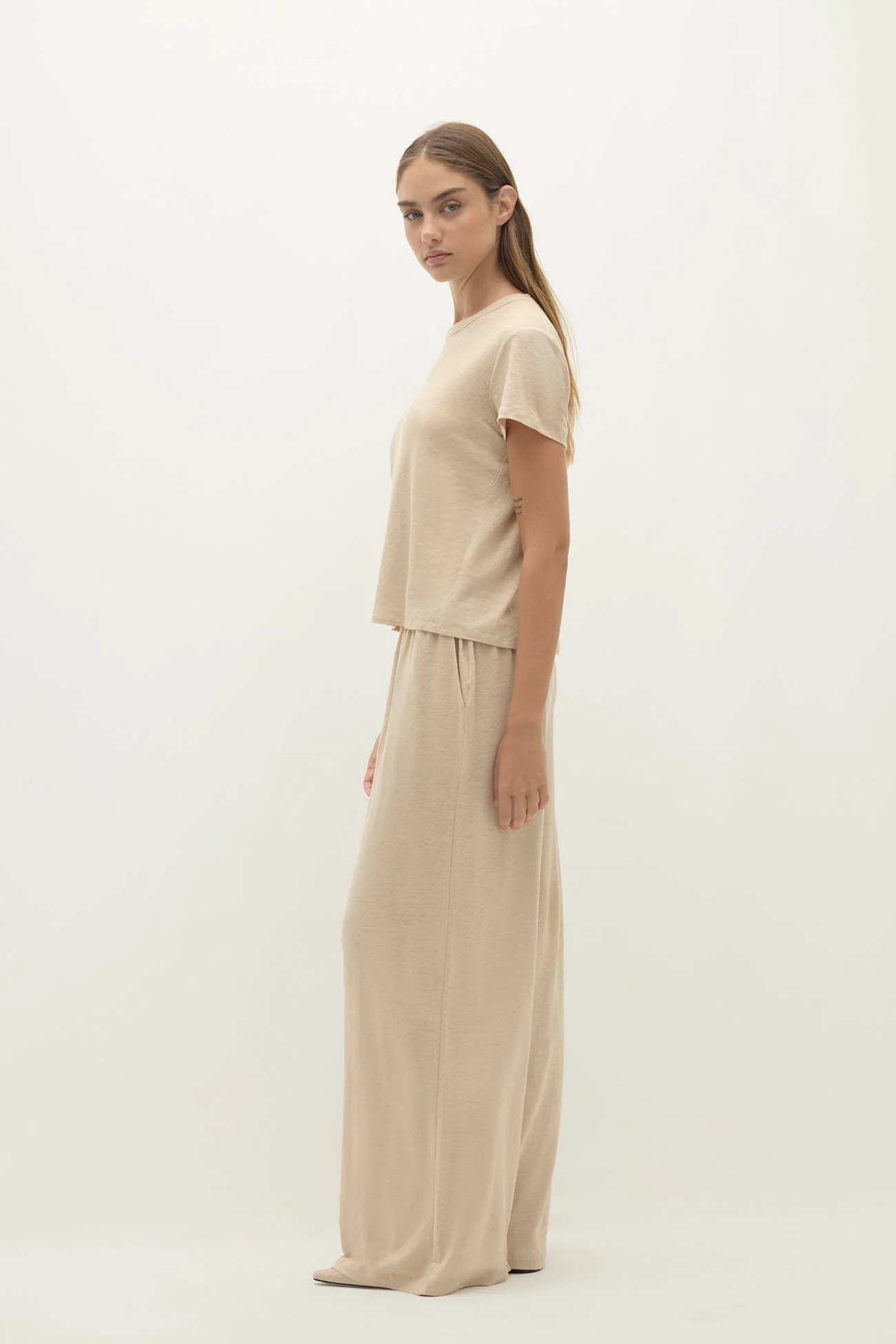 CHLOE LINEN CREWNECK TEE - Image 7