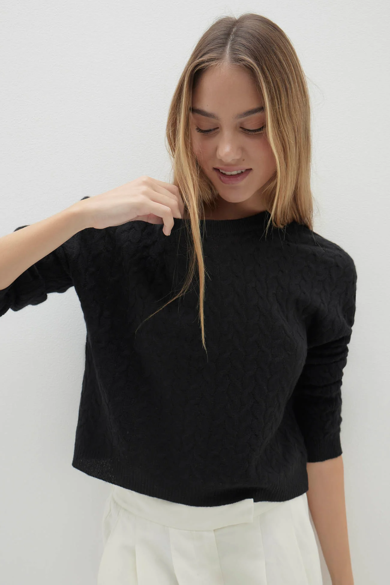 CHRISSY CROPPED CABLE KNIT SWEATER - Image 16