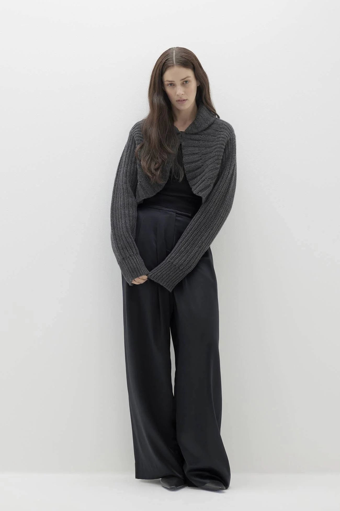 DAPHNE CASHMERE SHRUG - Image 5