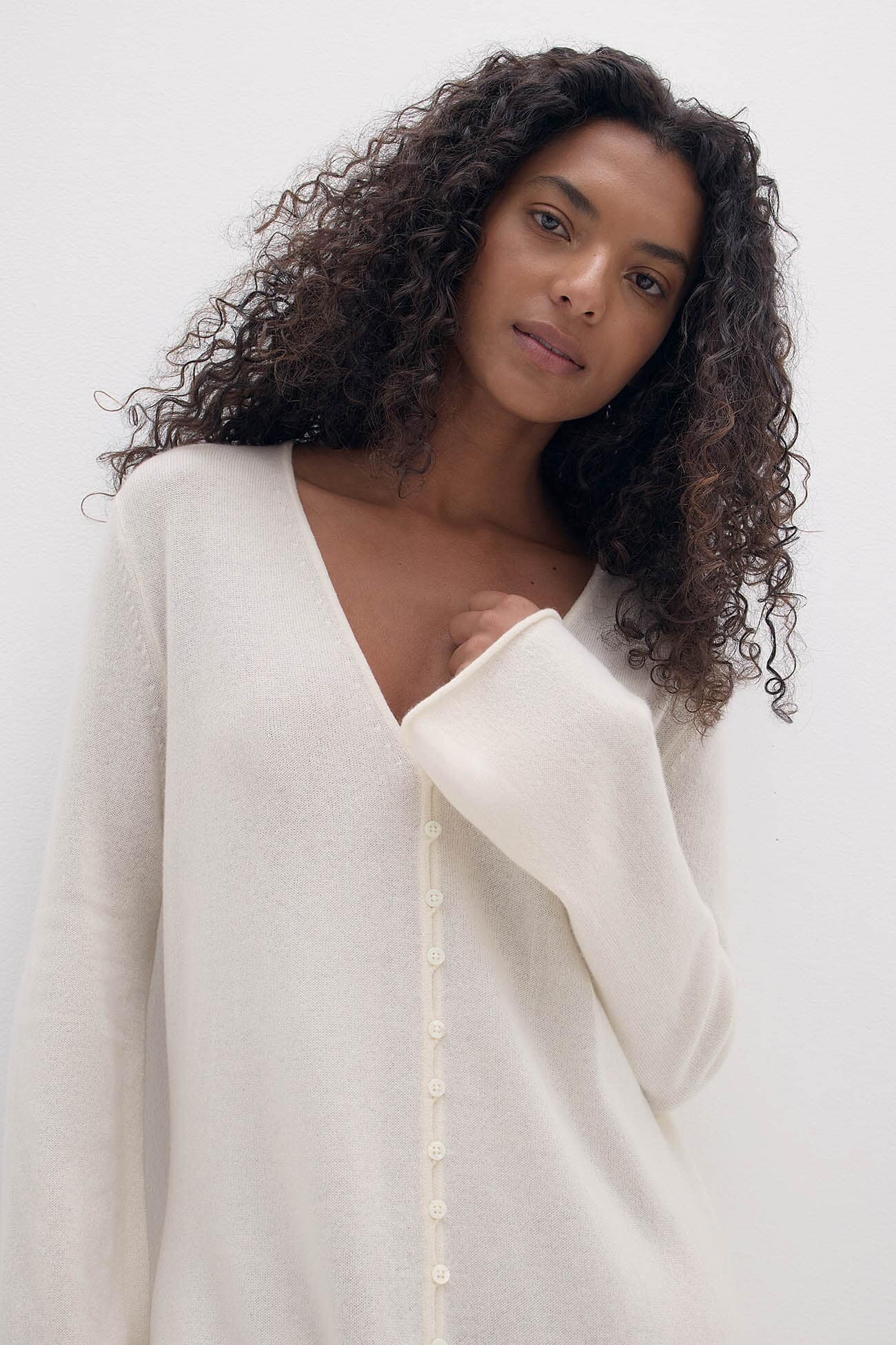 ELOISE BUTTON-FRONT CASHMERE KAFTAN - Image 5