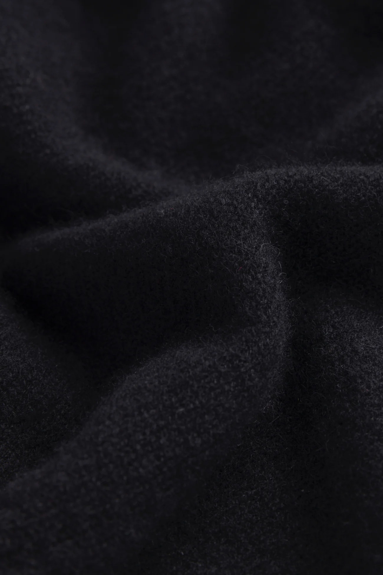 EMBER CASHMERE TURTLENECK - Image 7