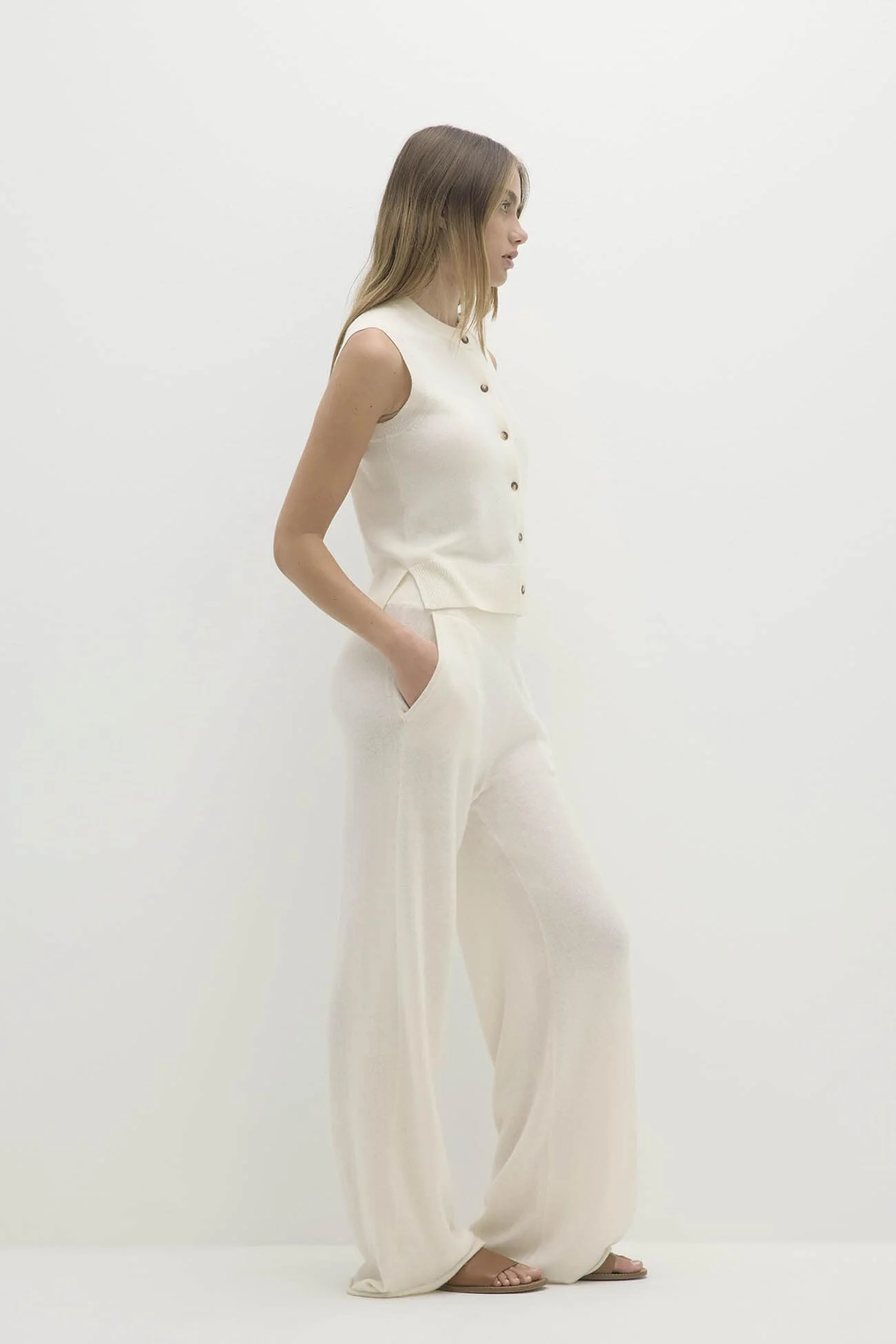 EMMALINE BUTTON-UP CASHMERE SWEATER VEST - Image 14