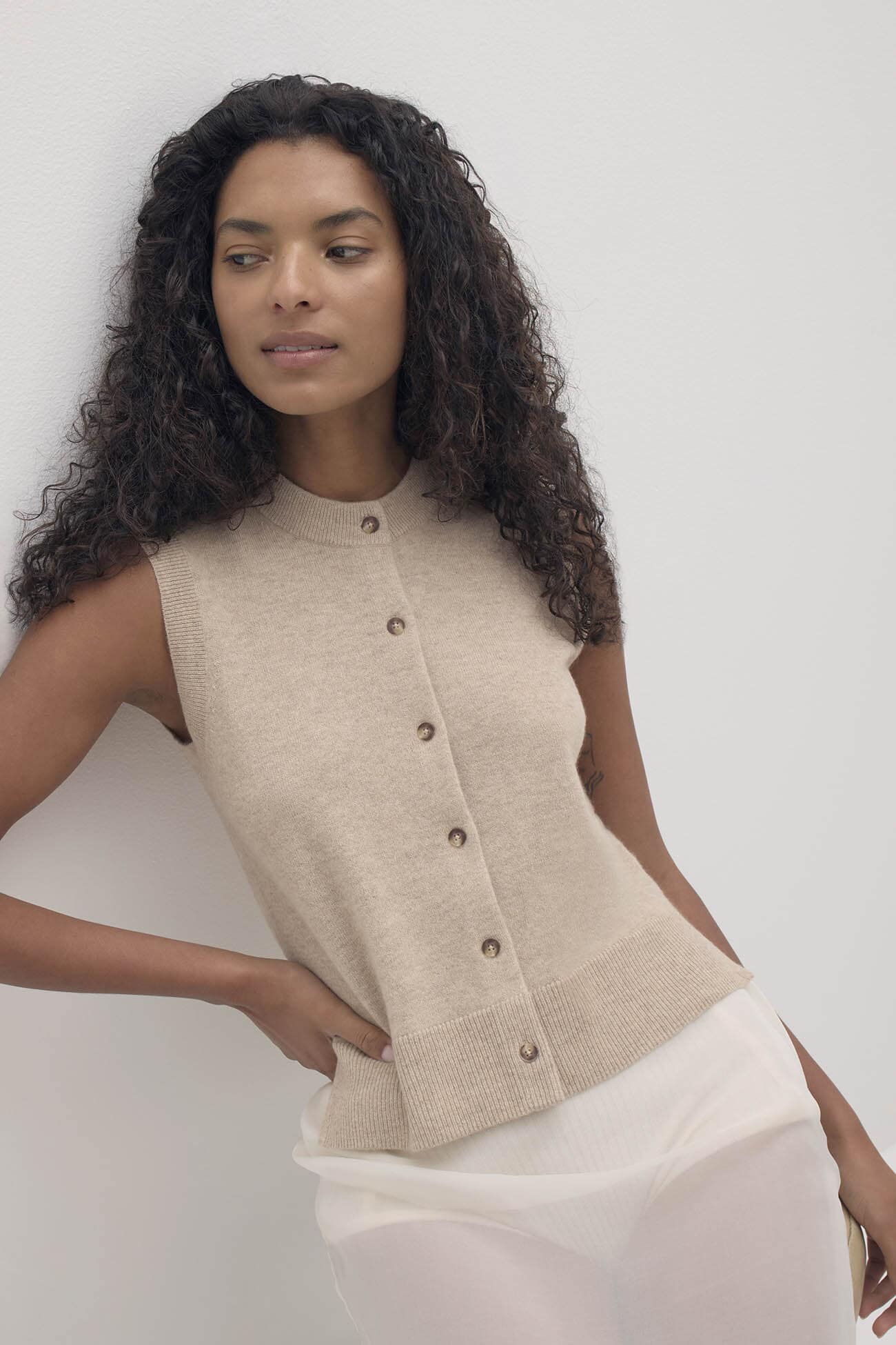 EMMALINE BUTTON-UP CASHMERE SWEATER VEST - Image 23