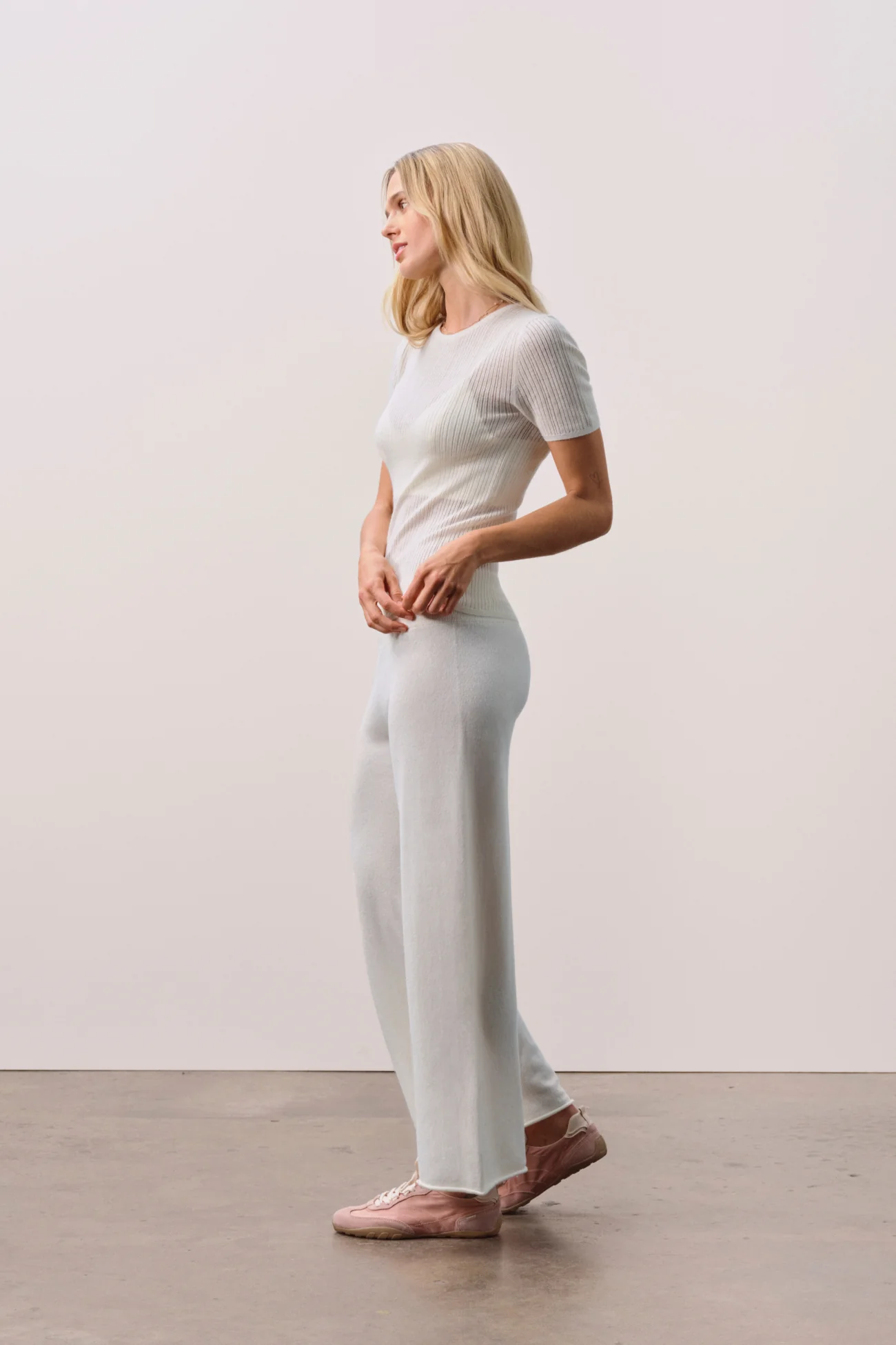 ETTA TRELLIS CASHMERE TEE - Image 15