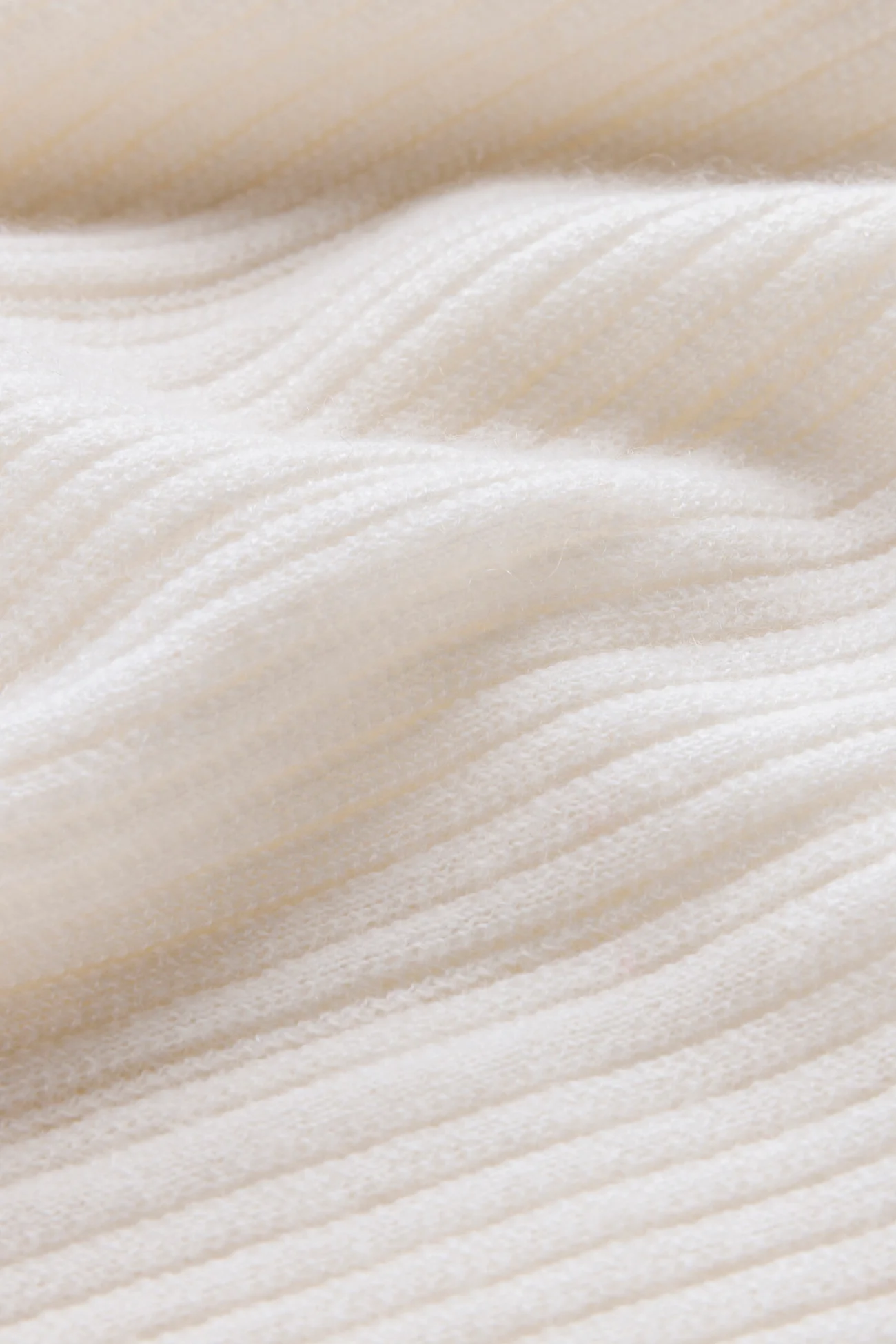 ETTA TRELLIS CASHMERE TEE - Image 20