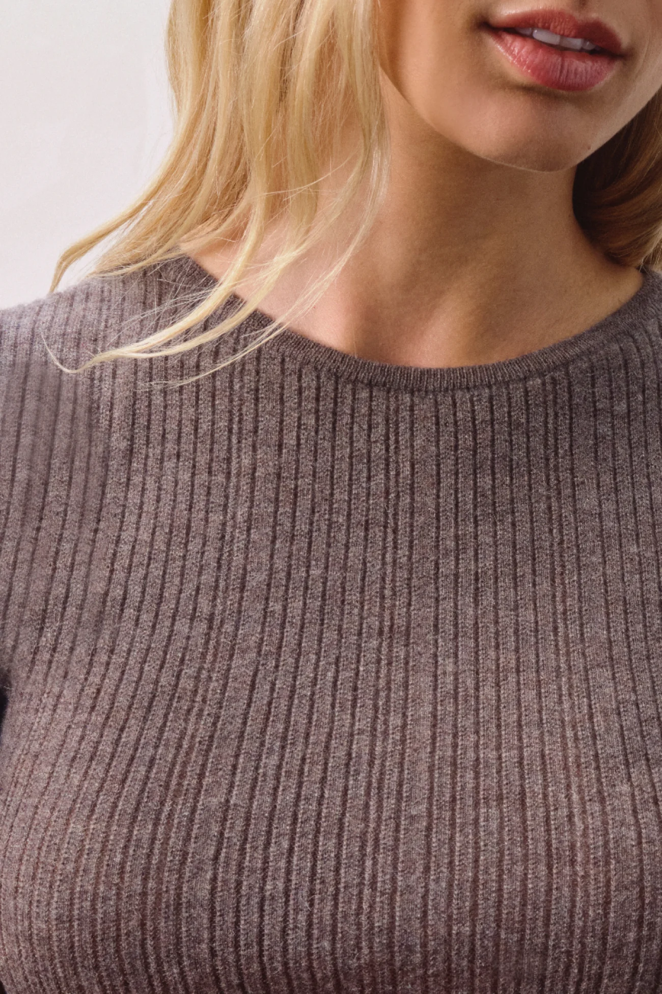 ETTA TRELLIS CASHMERE TEE - Image 23