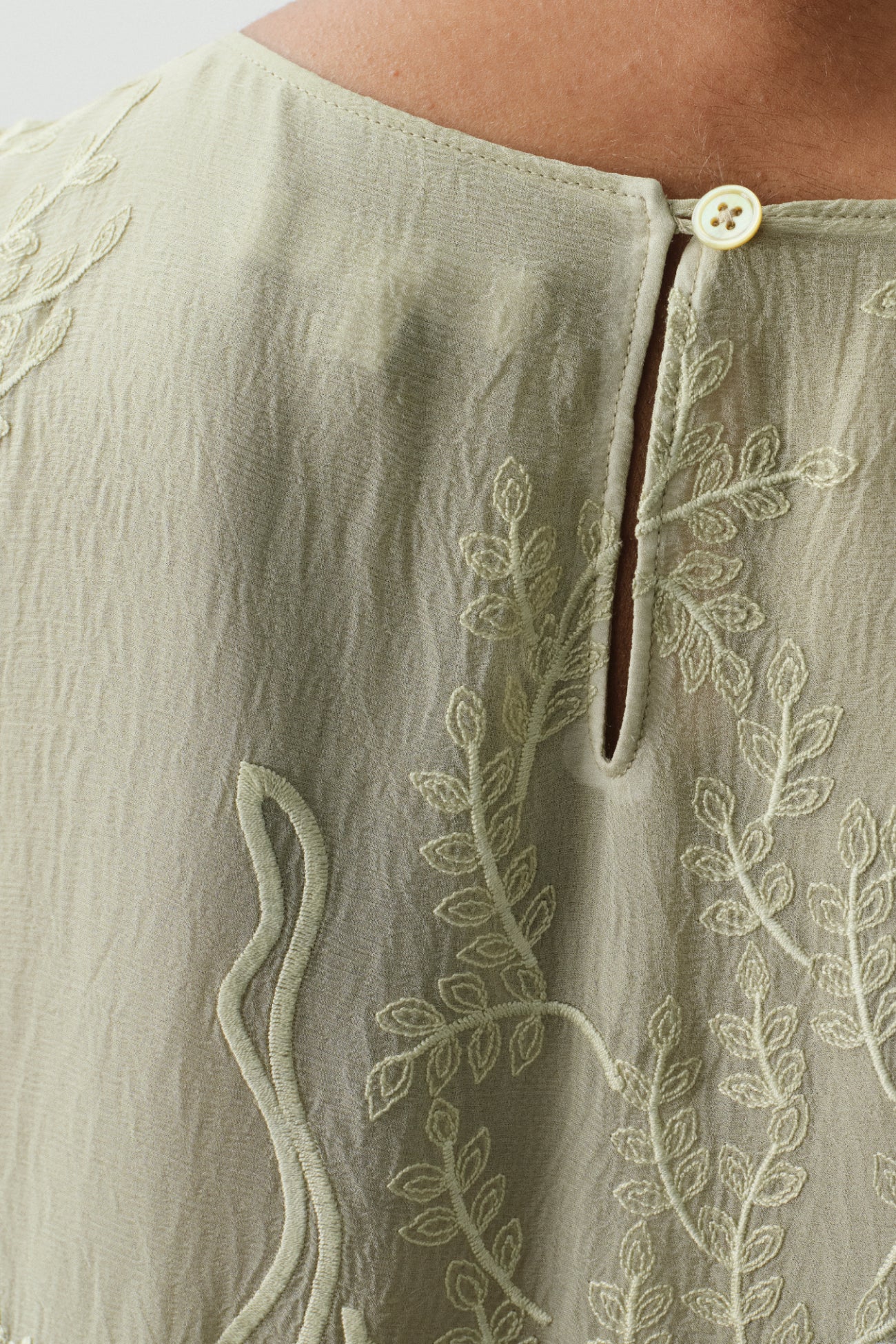 GILLIAN FLORAL SILK CHIFFON MIDI DRESS - Image 10