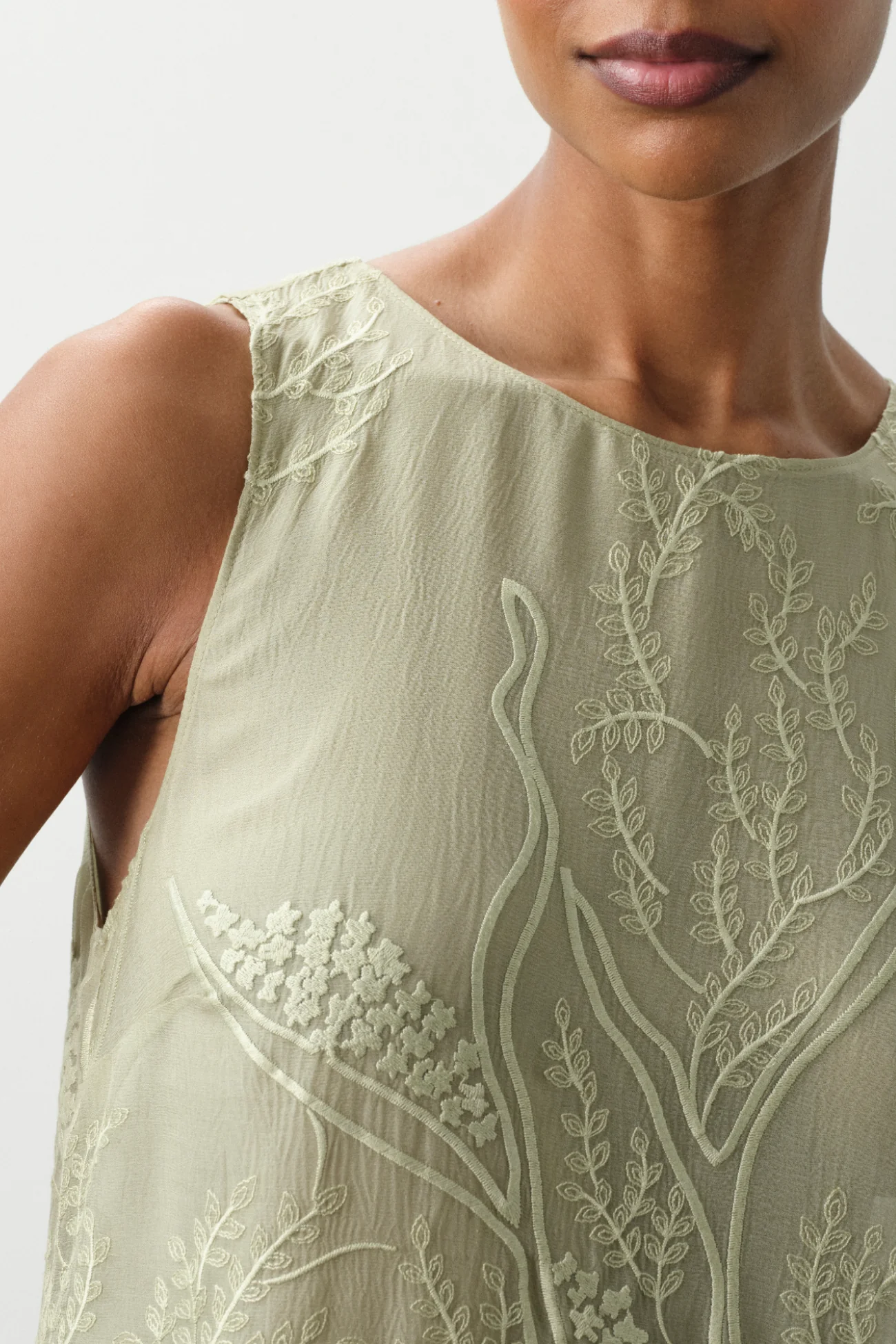 GILLIAN FLORAL SILK CHIFFON MIDI DRESS - Image 9
