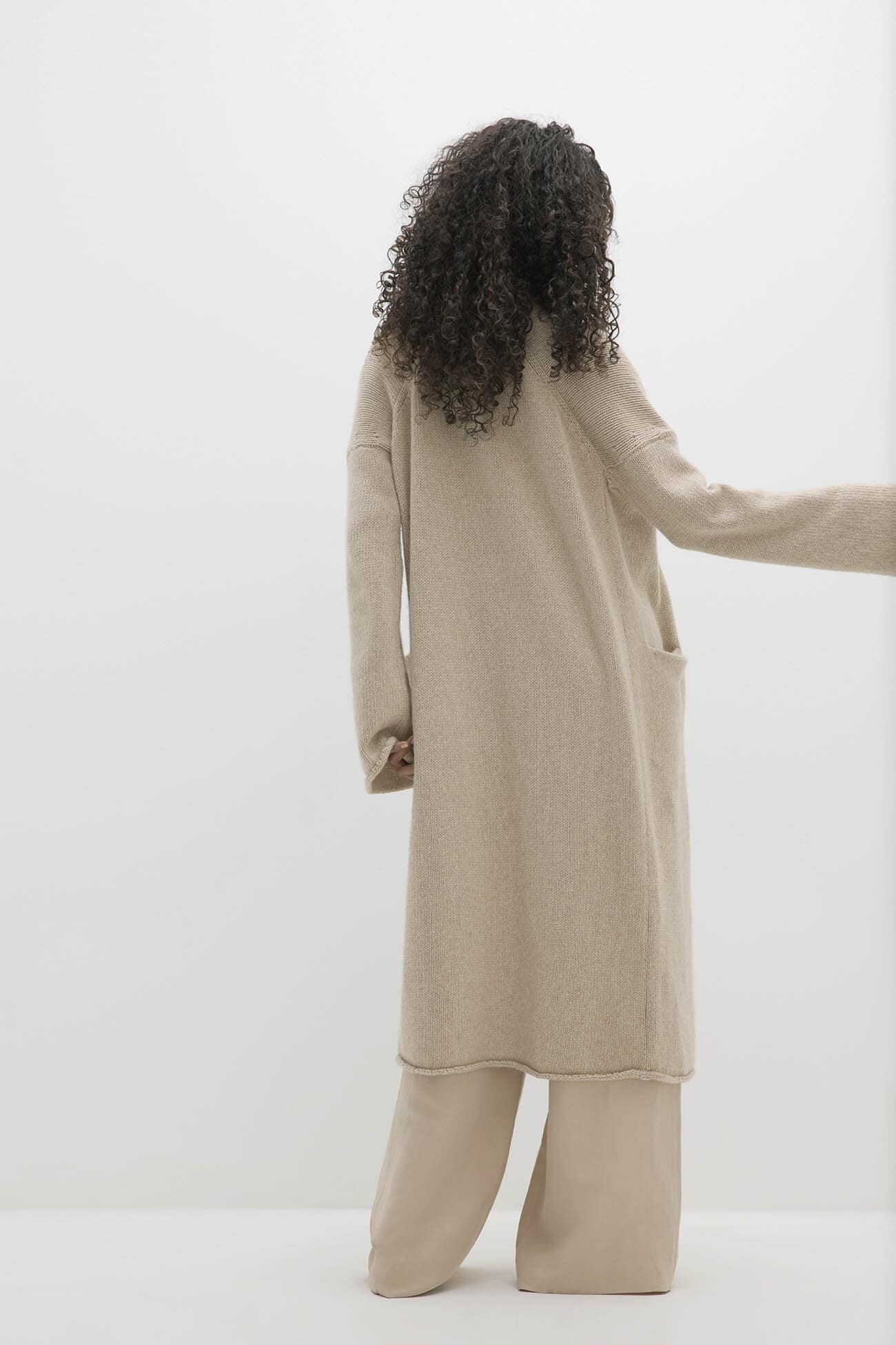 HARRIET LONGLINE ORGANIC CASHMERE BLEND CARDIGAN - Image 3