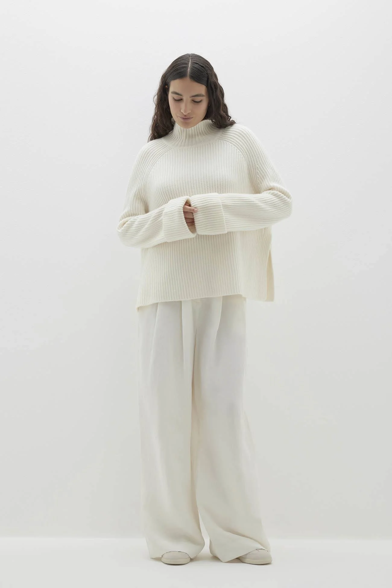 ISABELLA CASHMERE TURTLENECK - Image 3
