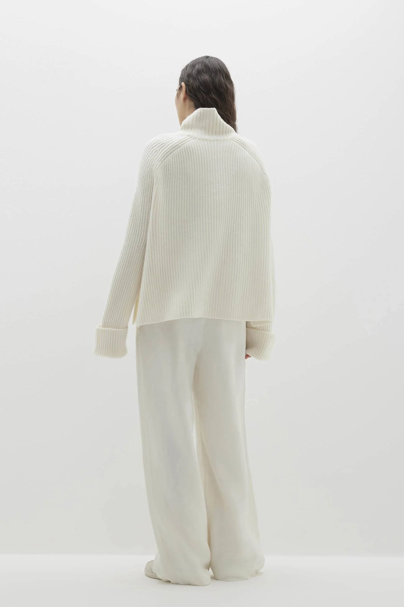 ISABELLA CASHMERE TURTLENECK - Image 4