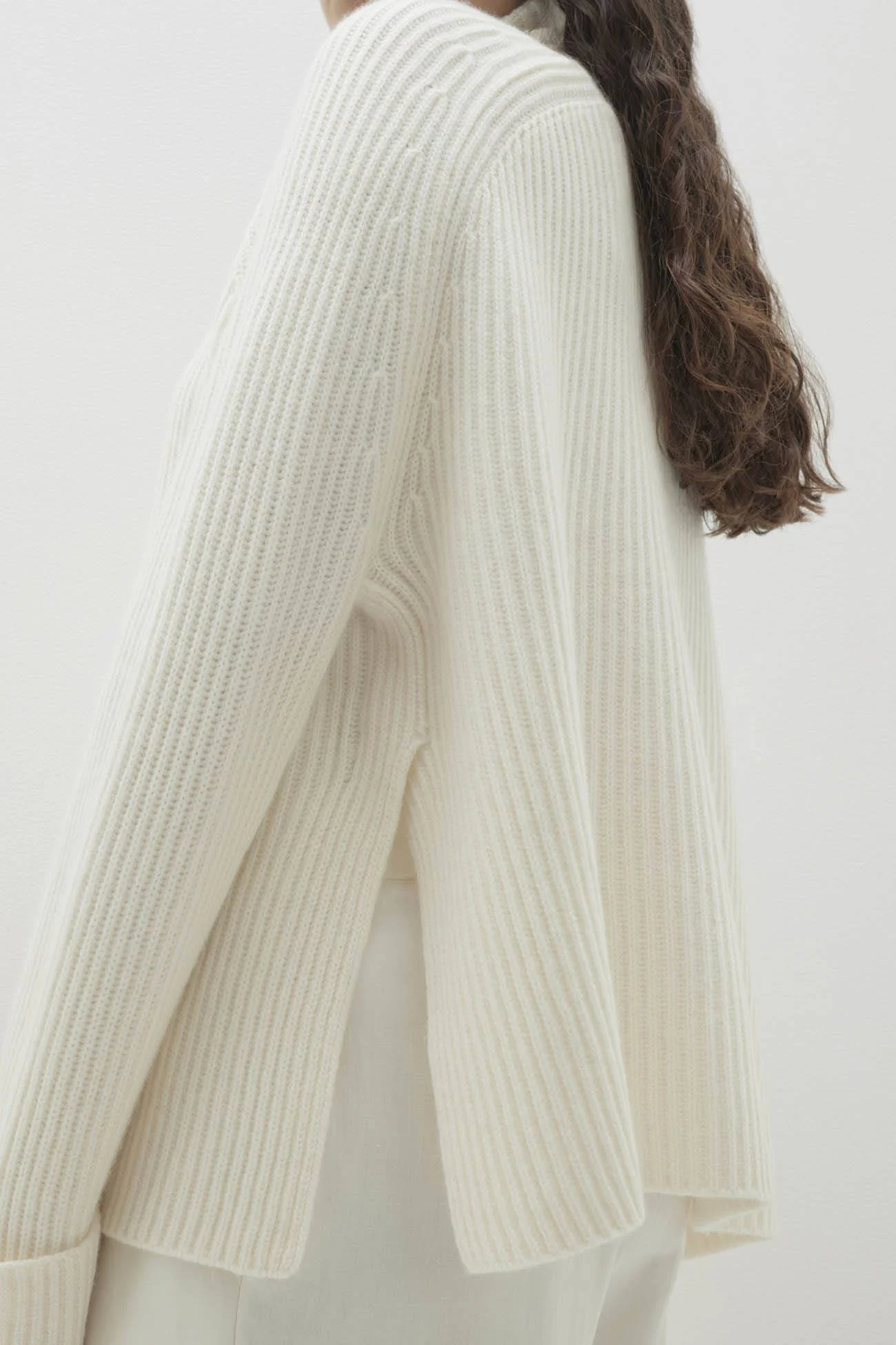 ISABELLA CASHMERE TURTLENECK - Image 6