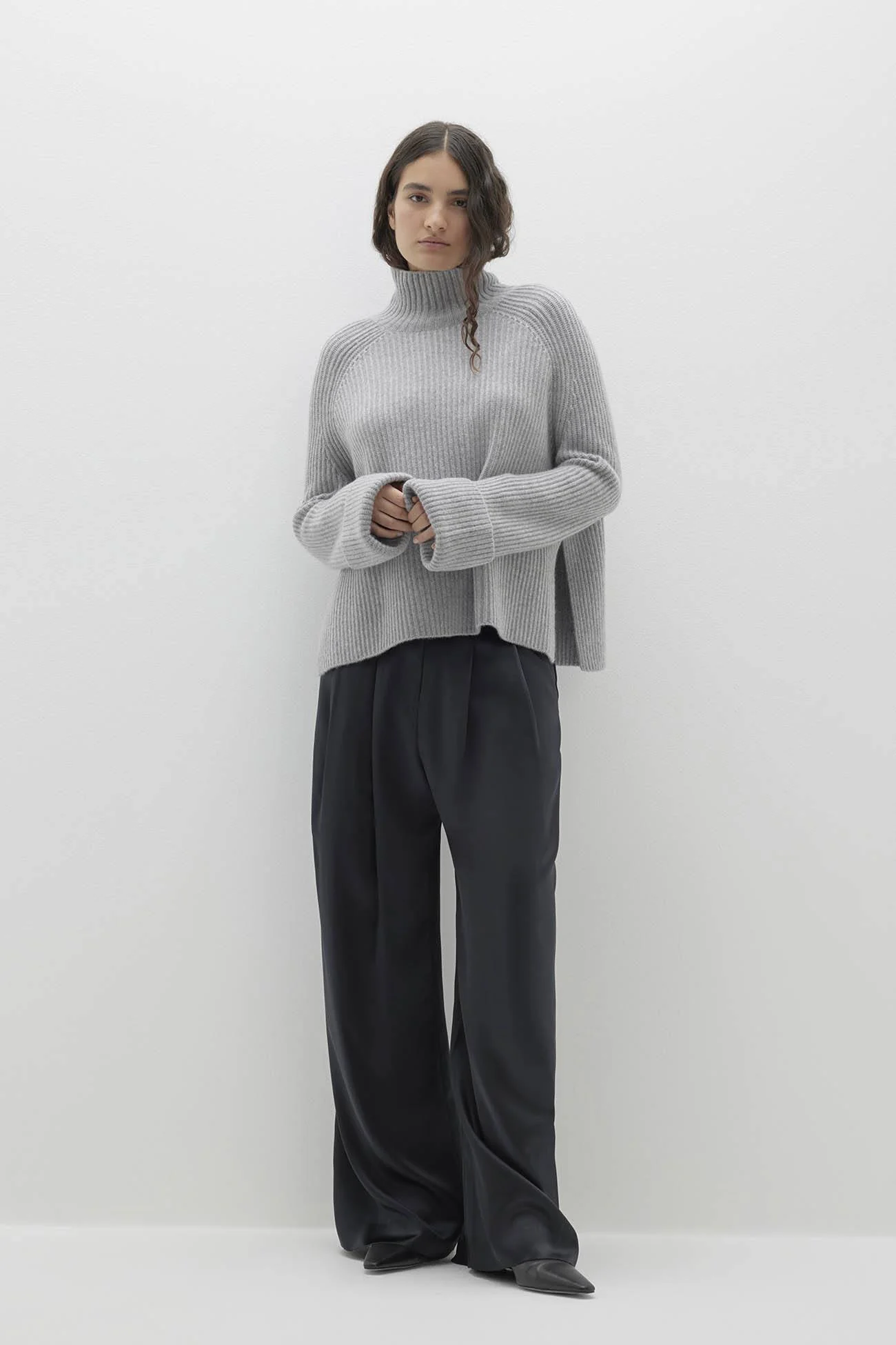 ISABELLA CASHMERE TURTLENECK - Image 8