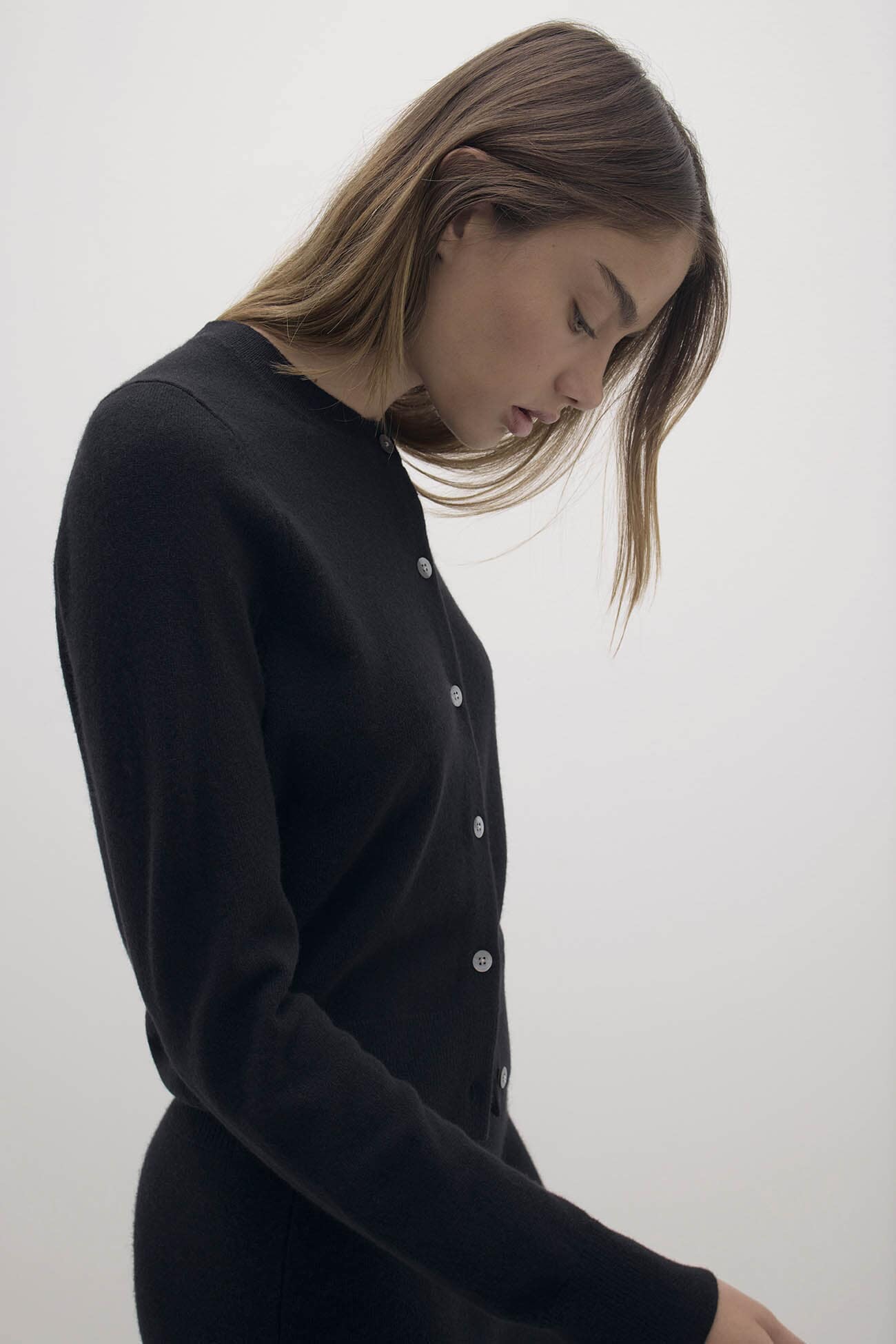JAYLA BUTTON-UP CASHMERE CARDIGAN - Image 11