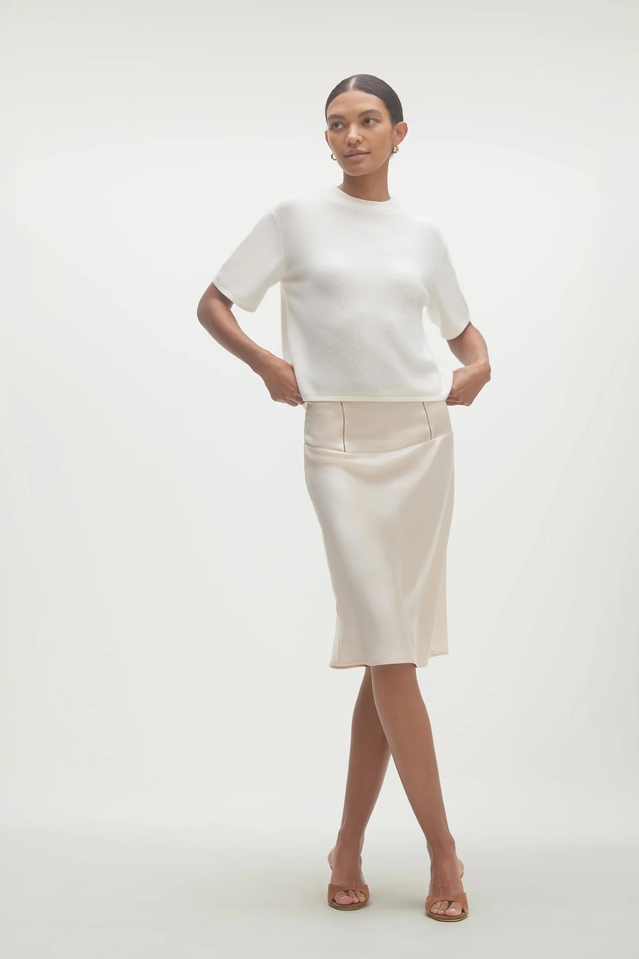 JEAN CASHMERE CREWNECK SWEATER - Image 16