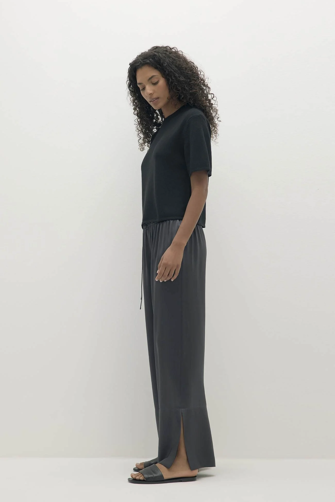 JEAN CASHMERE CREWNECK SWEATER - Image 23