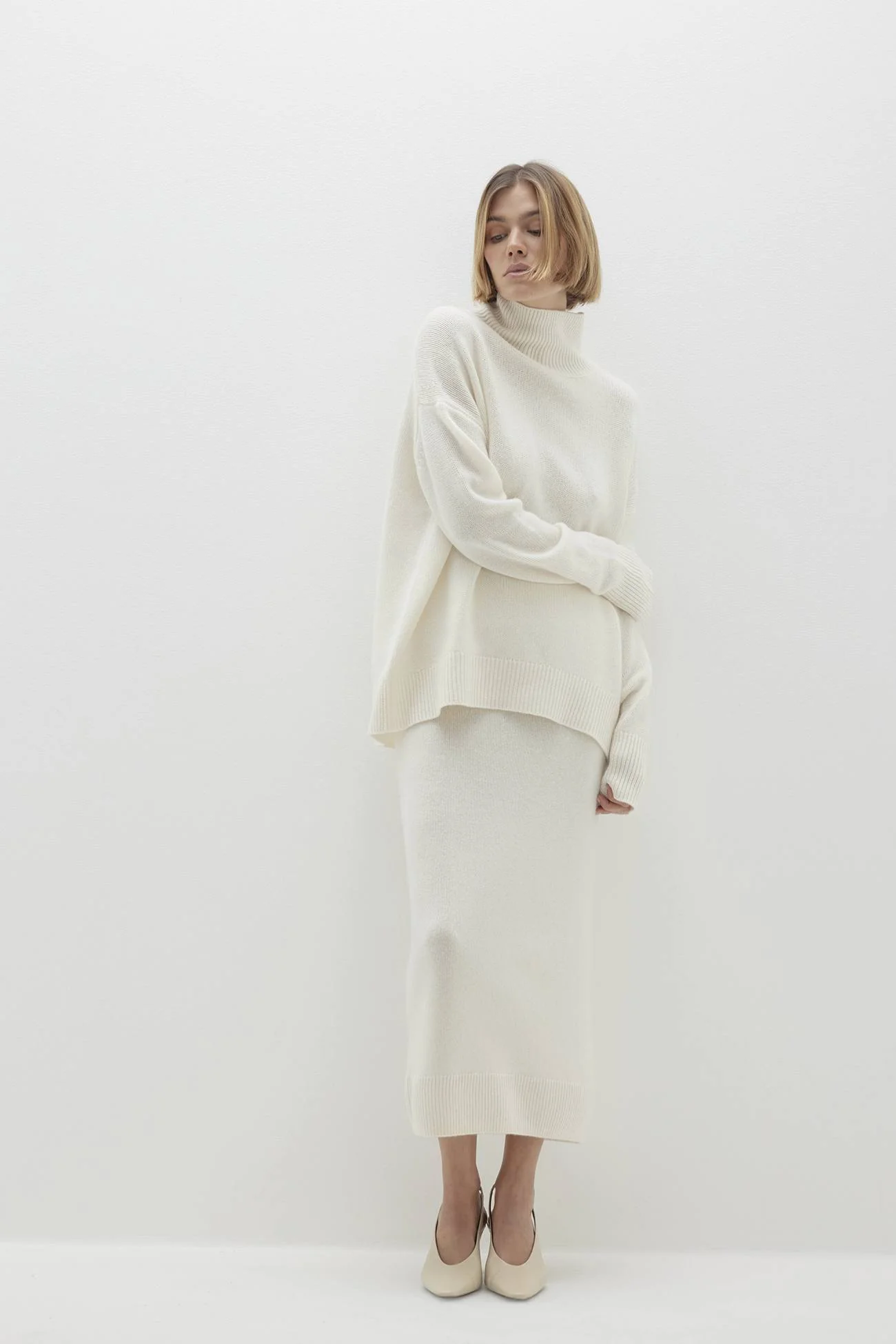 JOSLYN TURTLENECK CASHMERE SWEATER - Image 21
