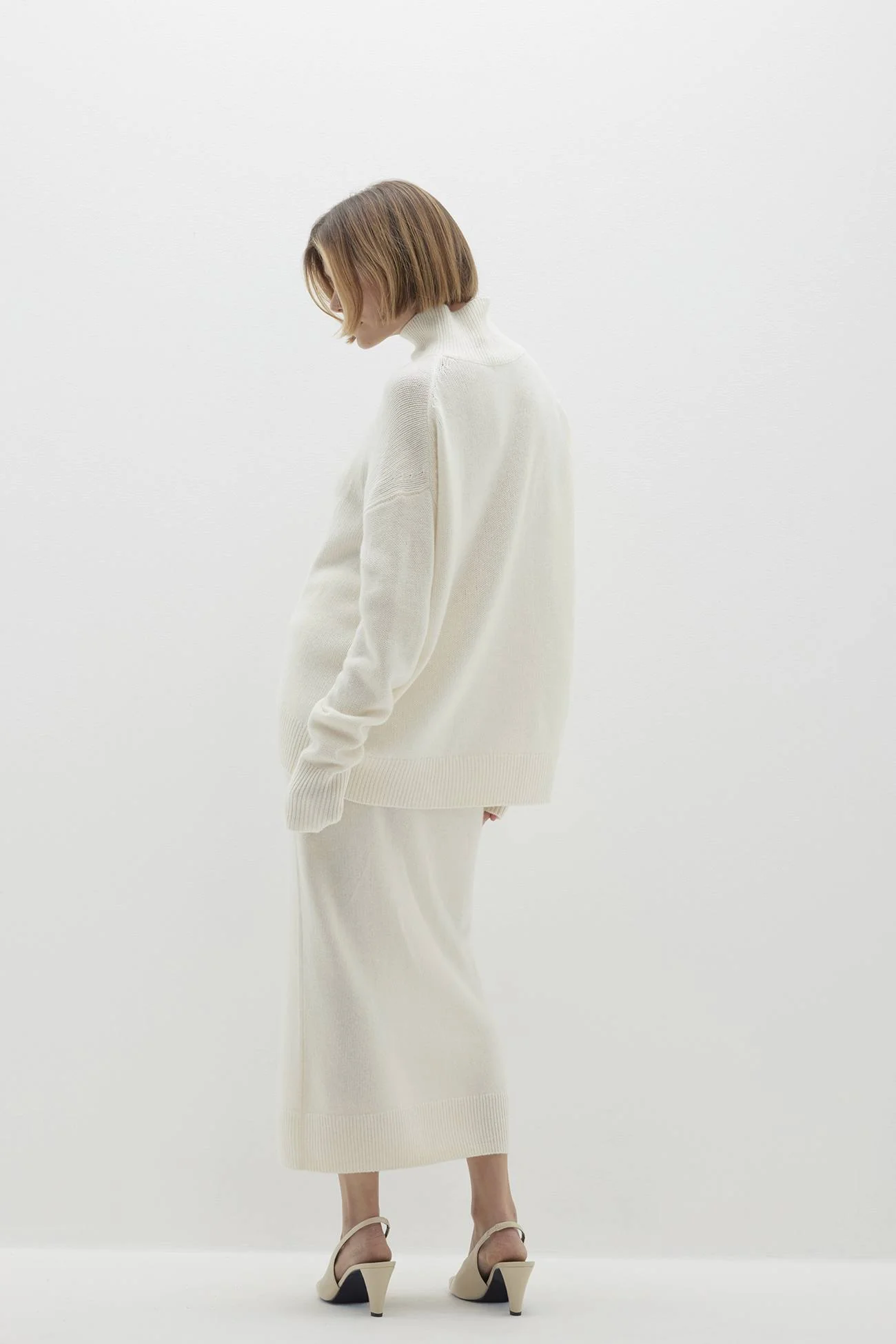 JOSLYN TURTLENECK CASHMERE SWEATER - Image 22