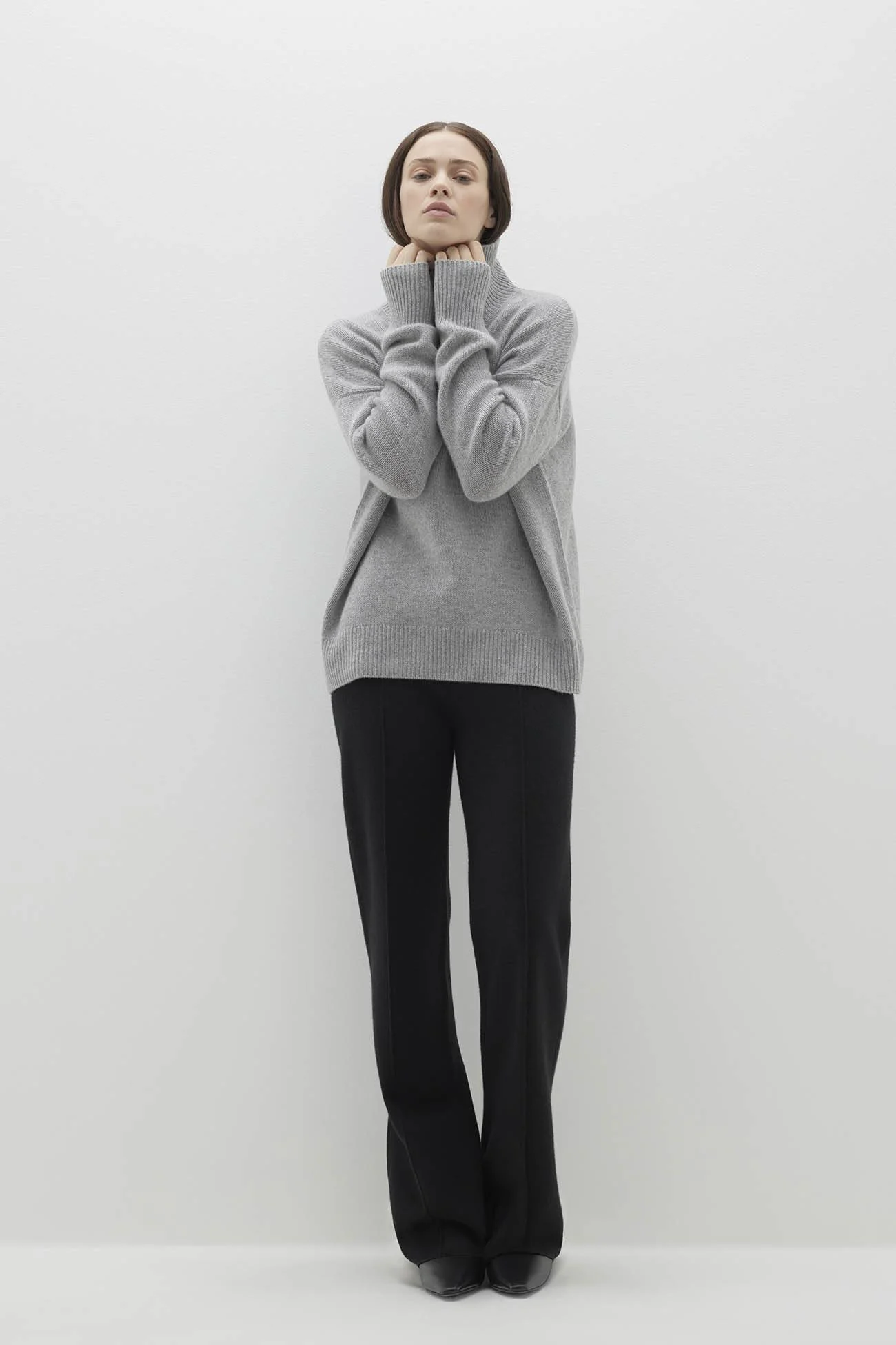 JOSLYN TURTLENECK CASHMERE SWEATER - Image 42