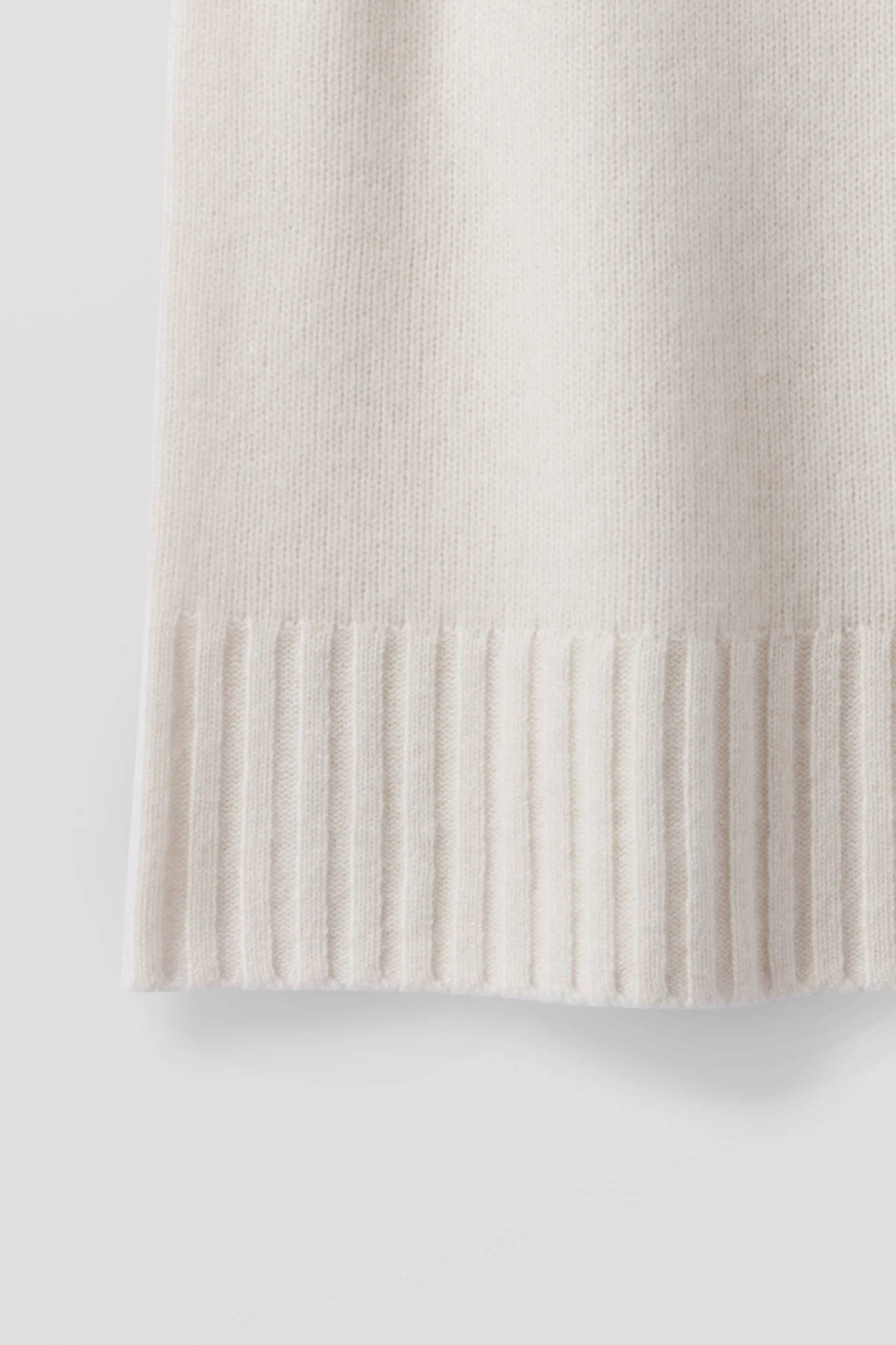 LOUISA SLEEVELESS MOCK NECK - Image 13