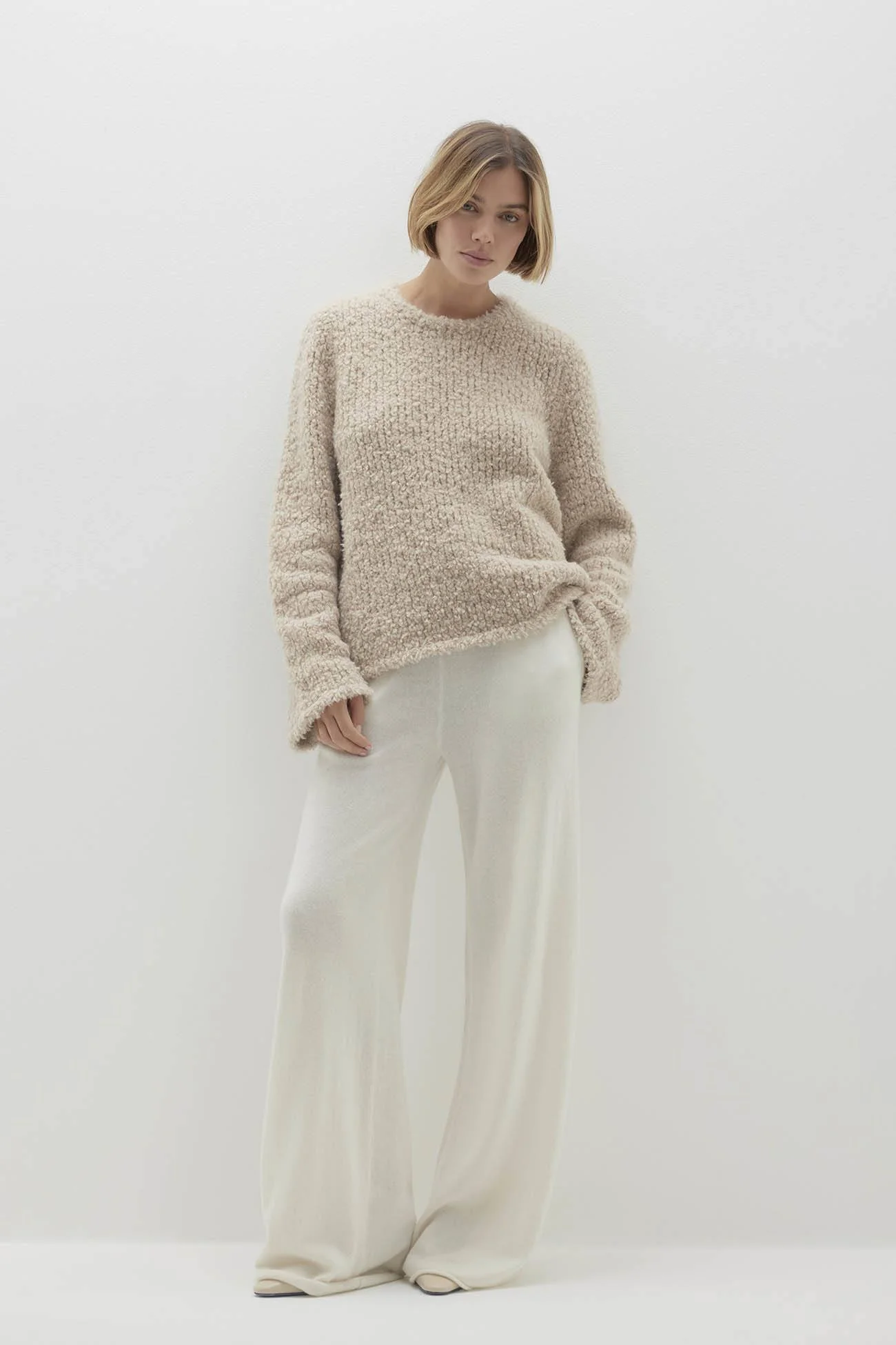 NIMAH TEDDY CREWNECK SWEATER - Image 13