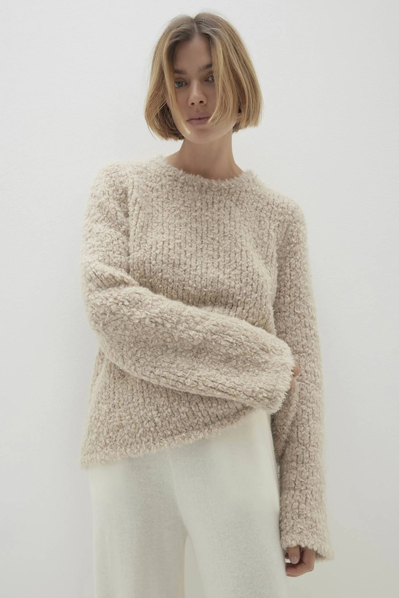 NIMAH TEDDY CREWNECK SWEATER - Image 17