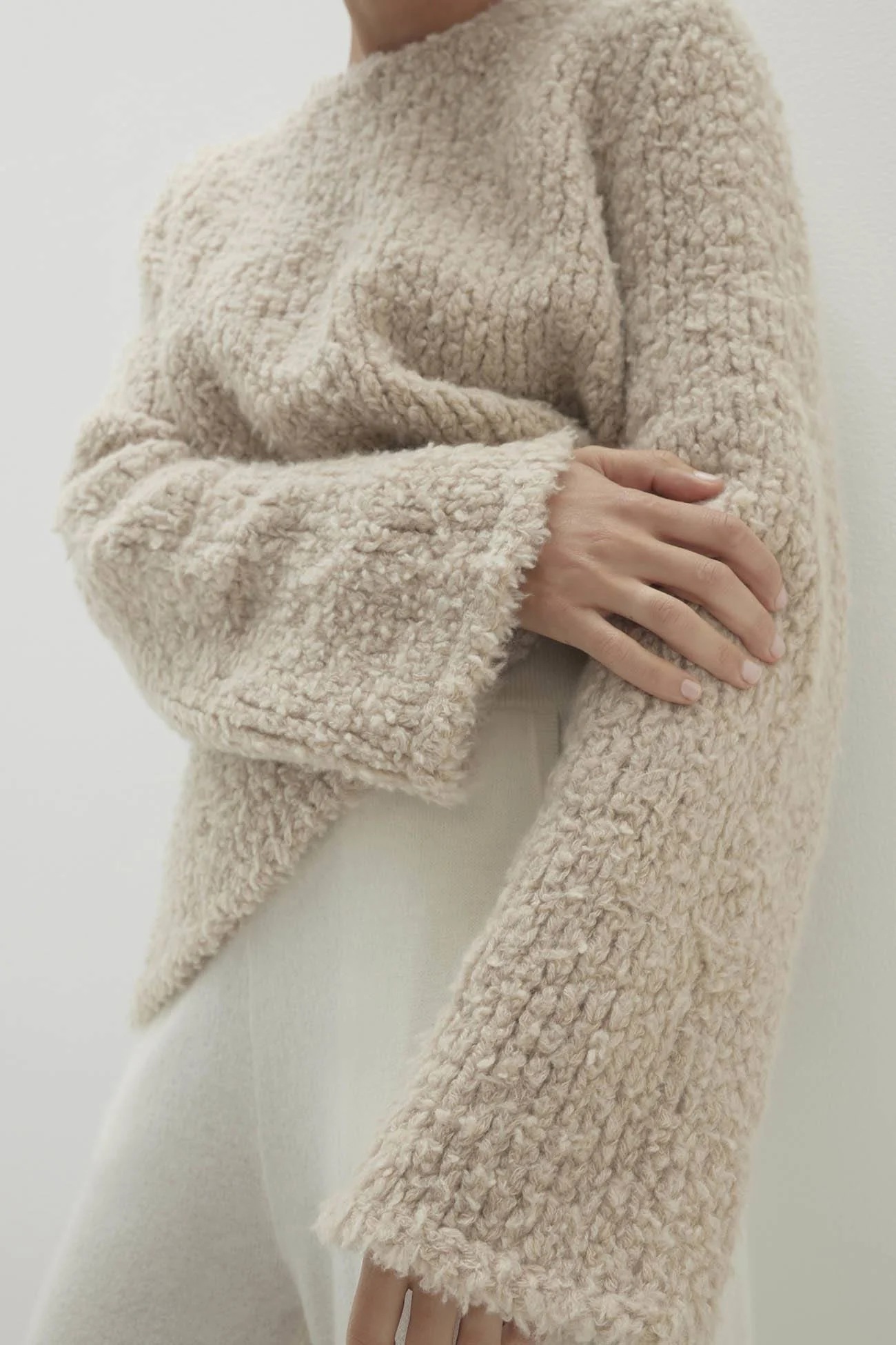 NIMAH TEDDY CREWNECK SWEATER - Image 18