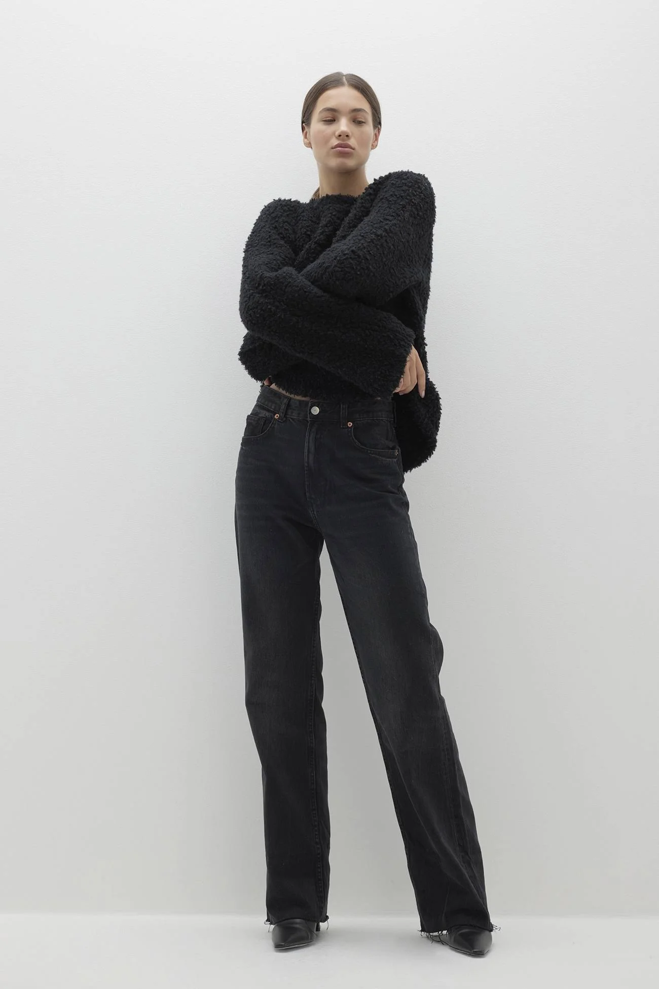 NIMAH TEDDY CREWNECK SWEATER - Image 3