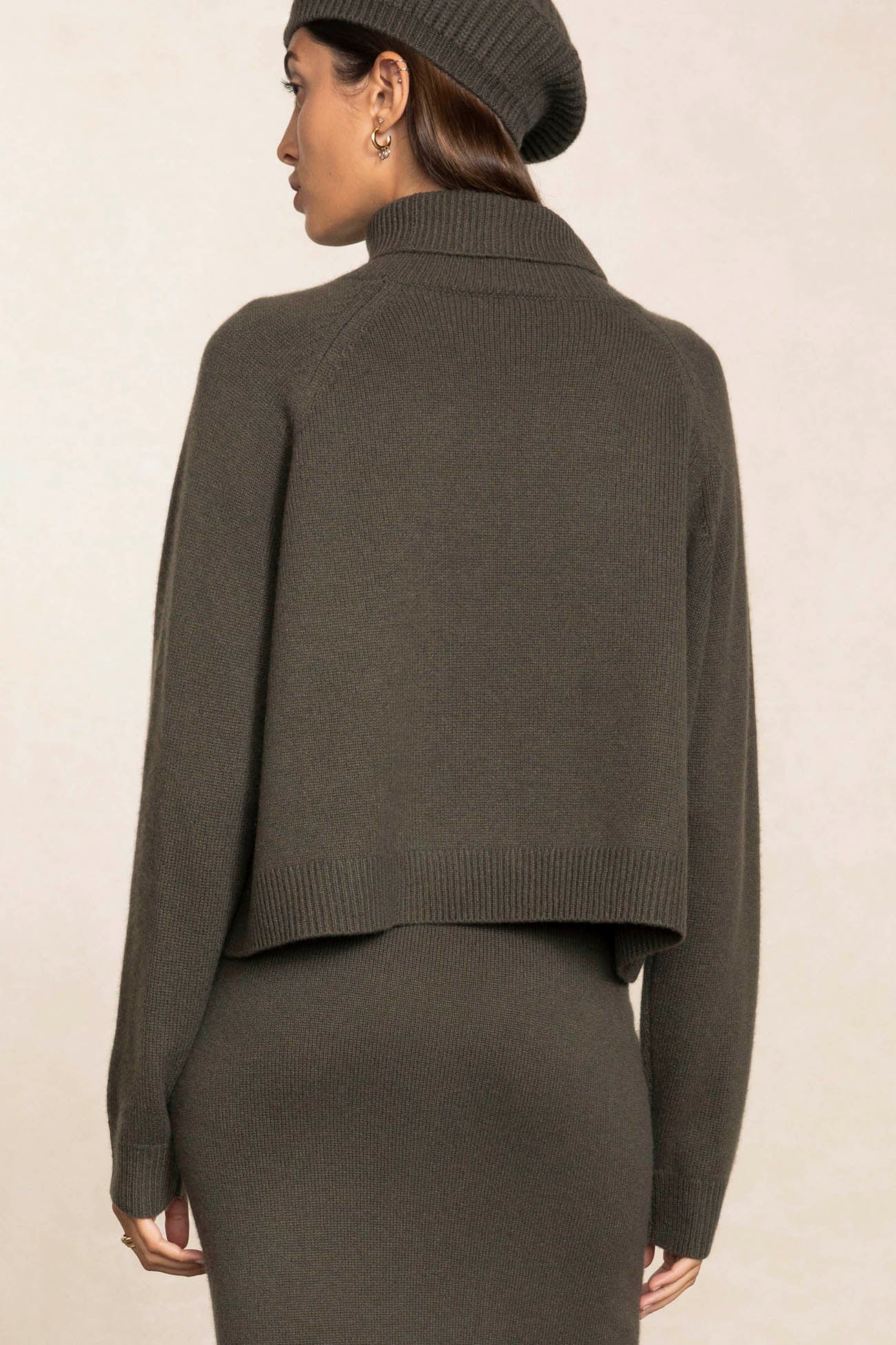 NOELLE TURTLENECK CASHMERE SWEATER - Image 14