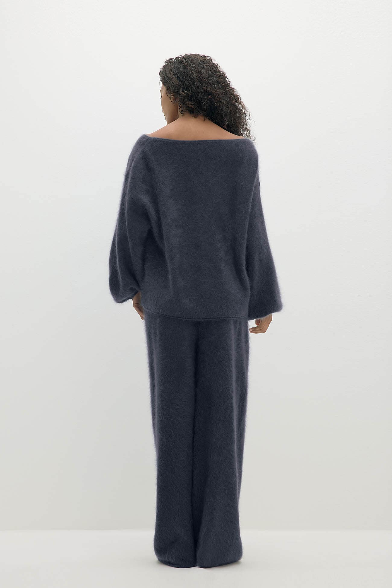 PENELOPE BRUSHED CASHMERE BOATNECK SWEATER - Image 10