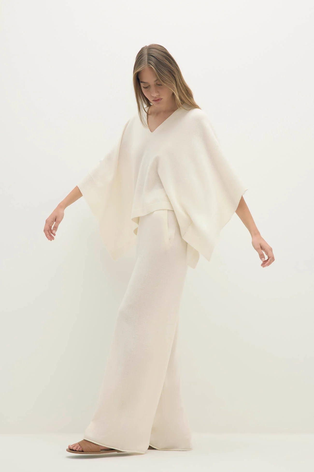 PERLA CASHMERE PONCHO - Image 4