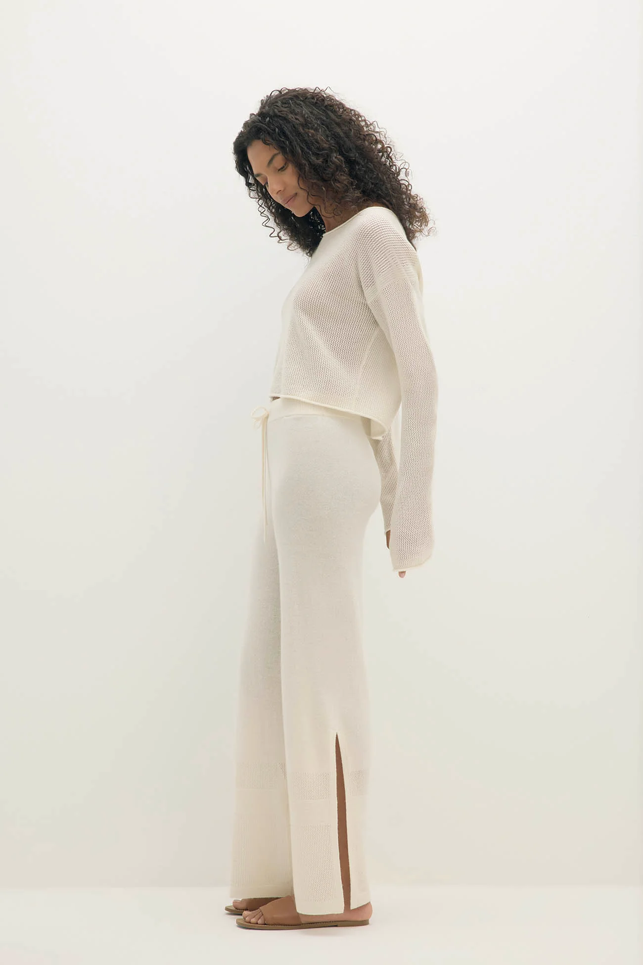 POPPIE CROPPED CASHMERE CREWNECK SWEATER - Image 2