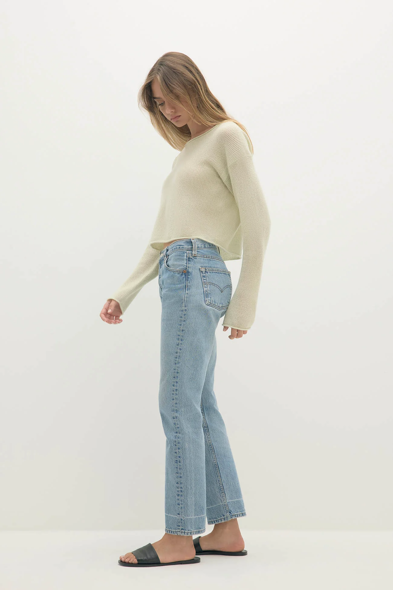 POPPIE CROPPED CASHMERE CREWNECK SWEATER - Image 7