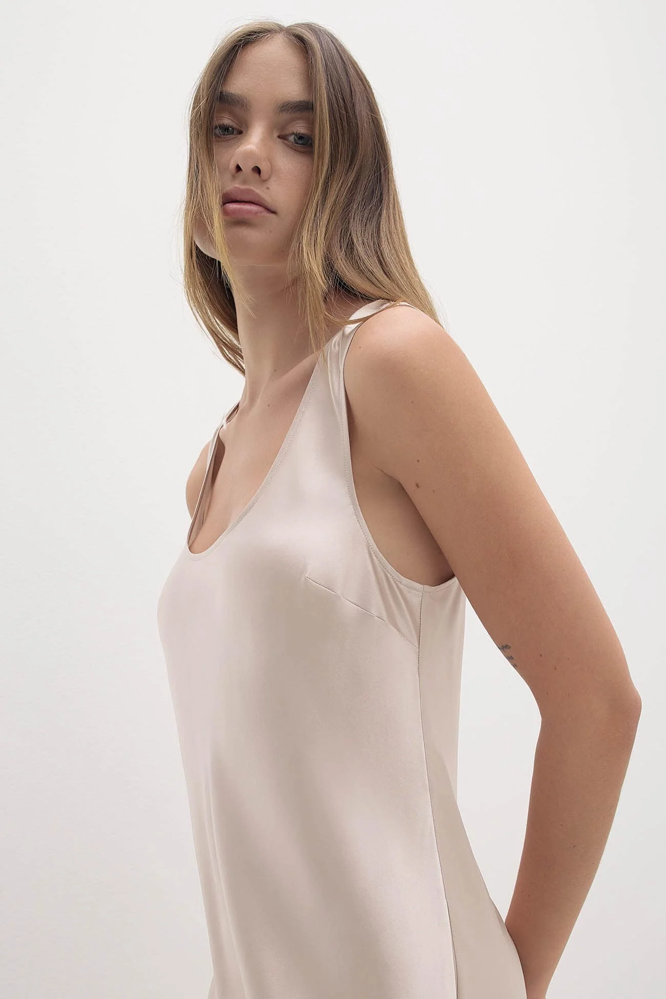 ROSALYN SILK MAXI DRESS - Image 7
