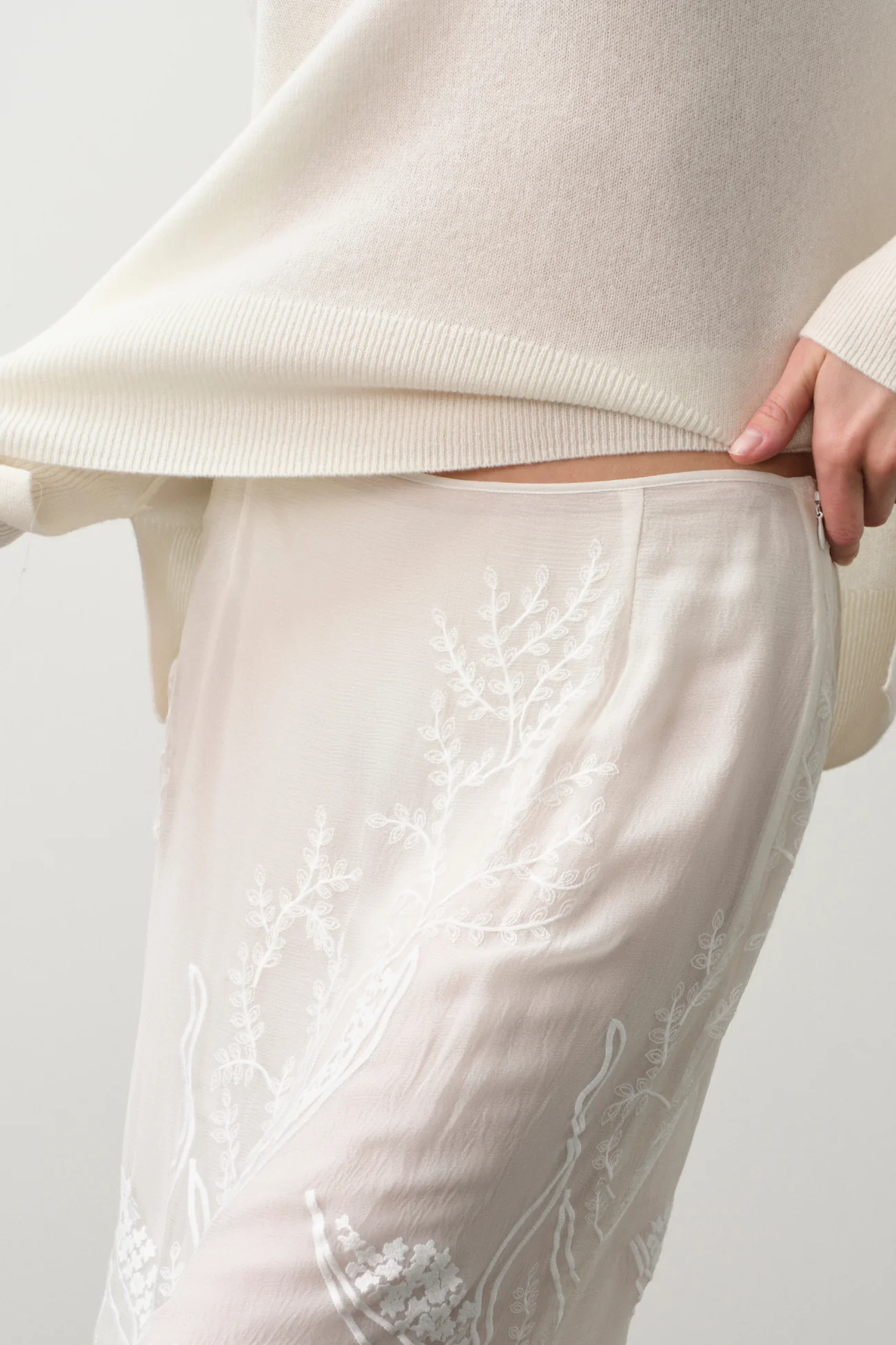SALLY FLORAL SILK CHIFFON MIDI SKIRT - Image 5
