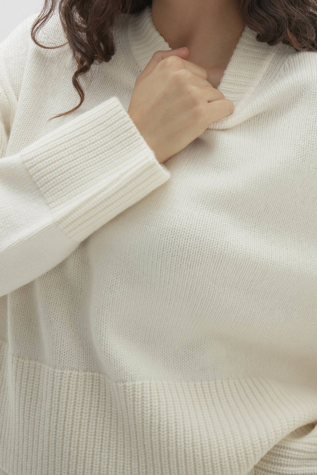 SLOANE CASHMERE CREWNECK SWEATER - Image 13