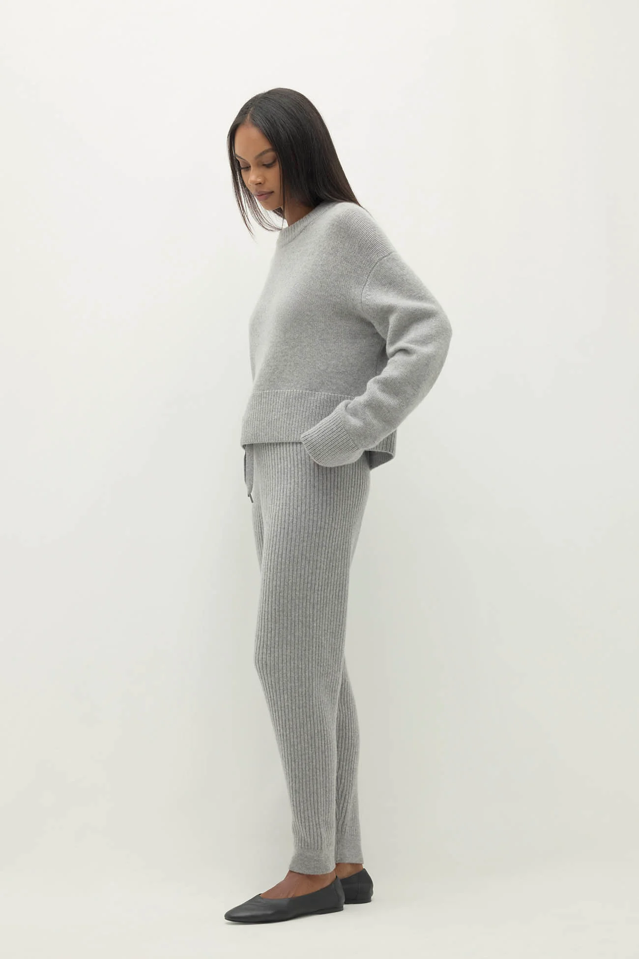 SLOANE CASHMERE CREWNECK SWEATER - Image 22